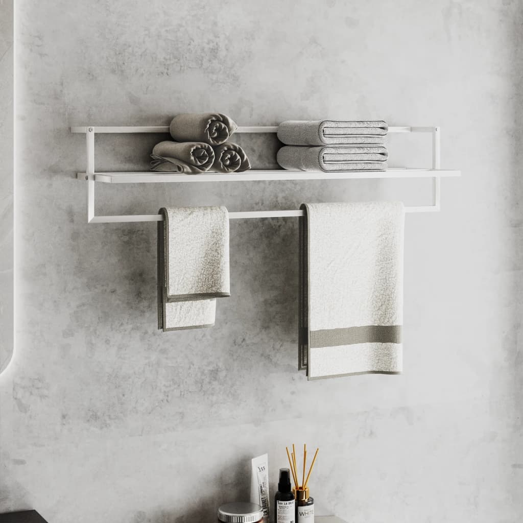 Baderomstilbehør fra MS StyleHaven™ – håndklestativ, baderomskrakk og praktiske detaljer som gir funksjon, komfort og stil til badet. Perfekte løsninger for et ryddig og elegant baderom.