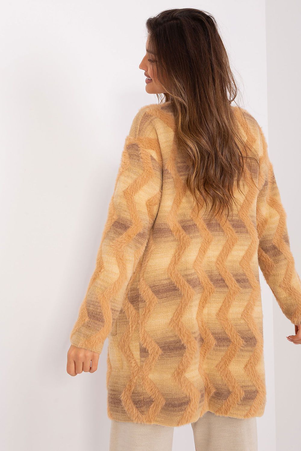 Oppdag vårt utvalg av stilfulle  Cardigan – AT til dame i ulike størrelser og kvalitetsmaterialer – perfekte til jobb; fritid og alle dager. Rask levering og gode priser hos MS Stylehaven. se mer!