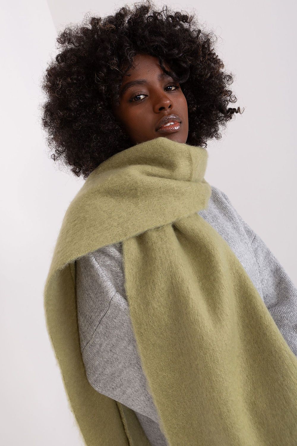 Oppdag vårt utvalg av stilfulle  Sjal - AT til dame i ulike størrelser og kvalitetsmaterialer – perfekte til jobb; fritid og alle dager. Rask levering og gode priser hos MS Stylehaven. se mer!