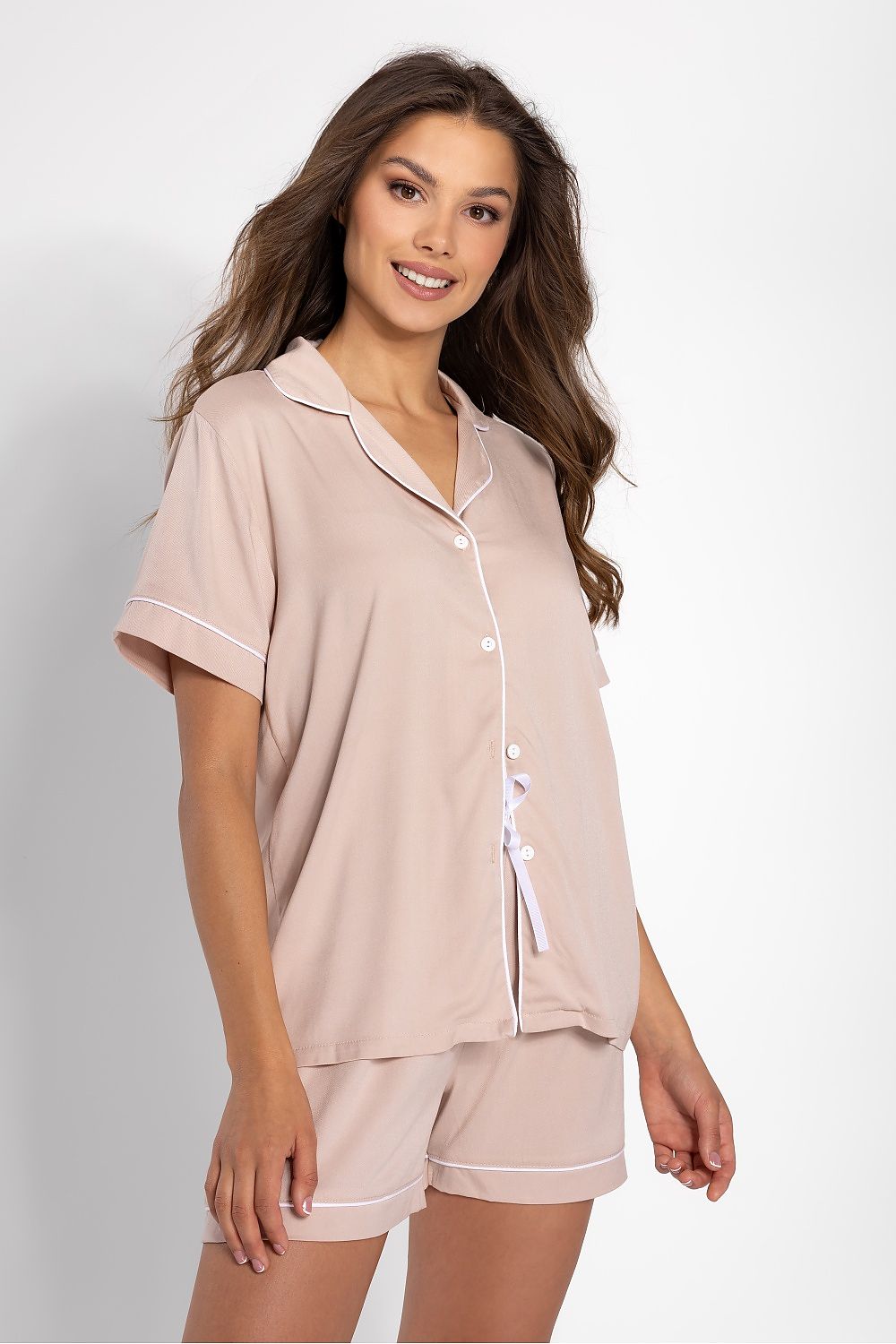 Elegant viskose pyjamassett til dame fra MS StyleHaven, laget av Viskose, farge beige, størrelse s, med long ermer, perfekt til casual; dress