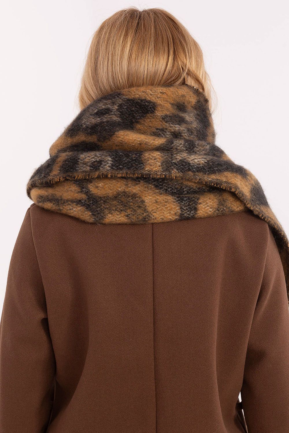 Oppdag vårt utvalg av stilfulle  Sjal - AT til dame i ulike størrelser og kvalitetsmaterialer – perfekte til jobb; fritid og alle dager. Rask levering og gode priser hos MS Stylehaven. se mer!