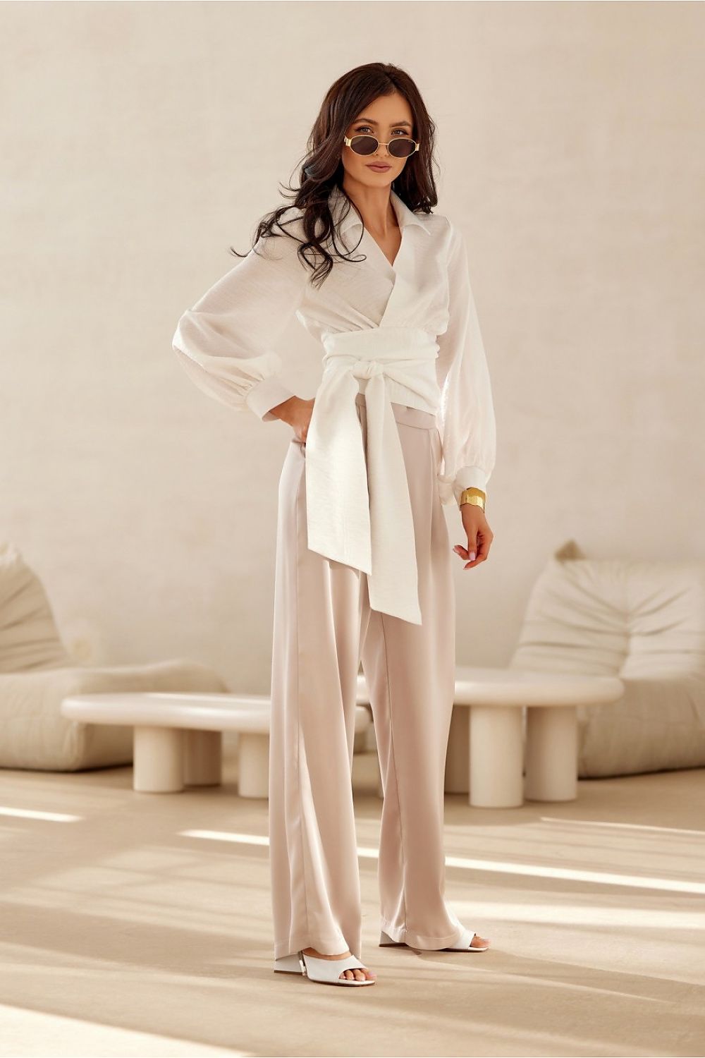 Calia – cropped bluse med feminin edge fra Roco Fashion fra MS StyleHaven, størrelse 38, med long, bukselengde long, kjolelengde maxi, kjolestil flared; gown