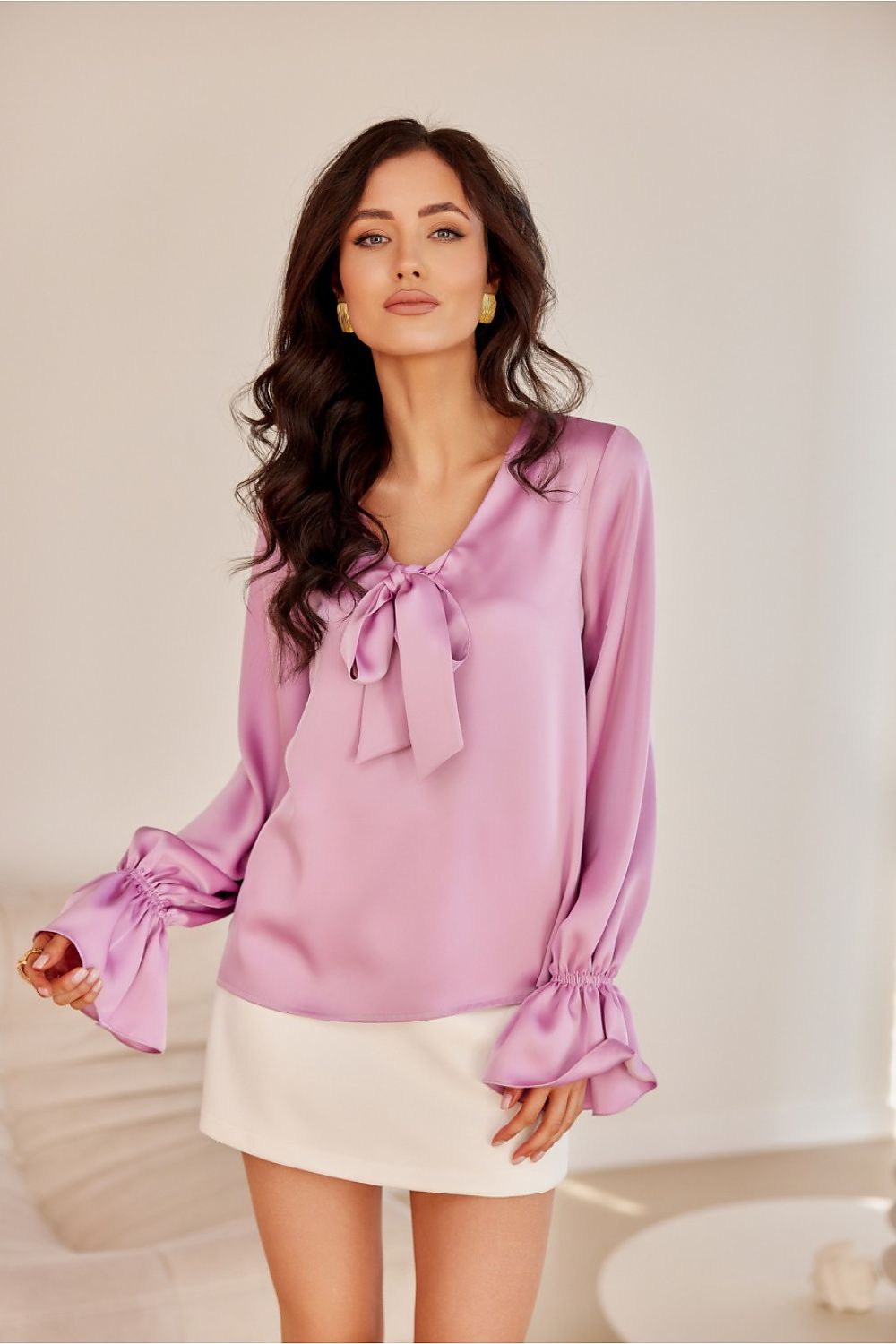 Amara bluse – myk femininitet med romantiske detaljer - Roco Fashion fra MS StyleHaven, størrelse 36, med long, bukselengde long, kjolelengde mini, kjolestil wrap; a-line