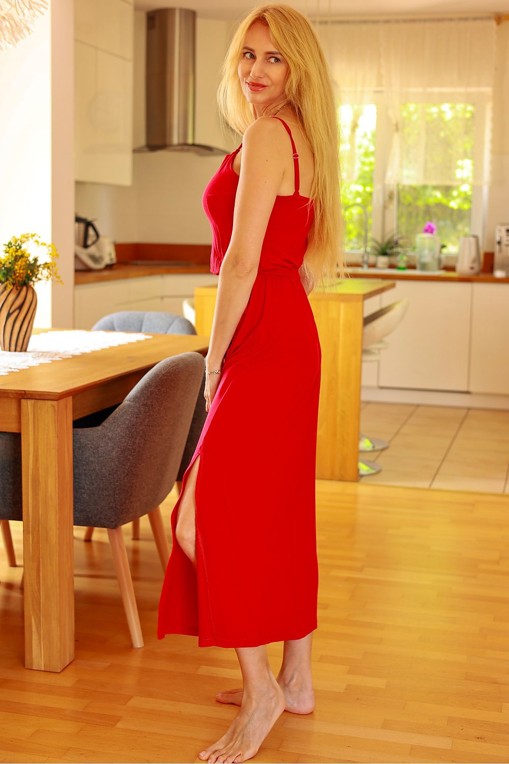 Dagkjole Mirale til dame fra MS StyleHaven, laget av Viskose; Elastan, farge Svart, størrelse XXL, med spaghetti-strap; sleeveless; long ermer