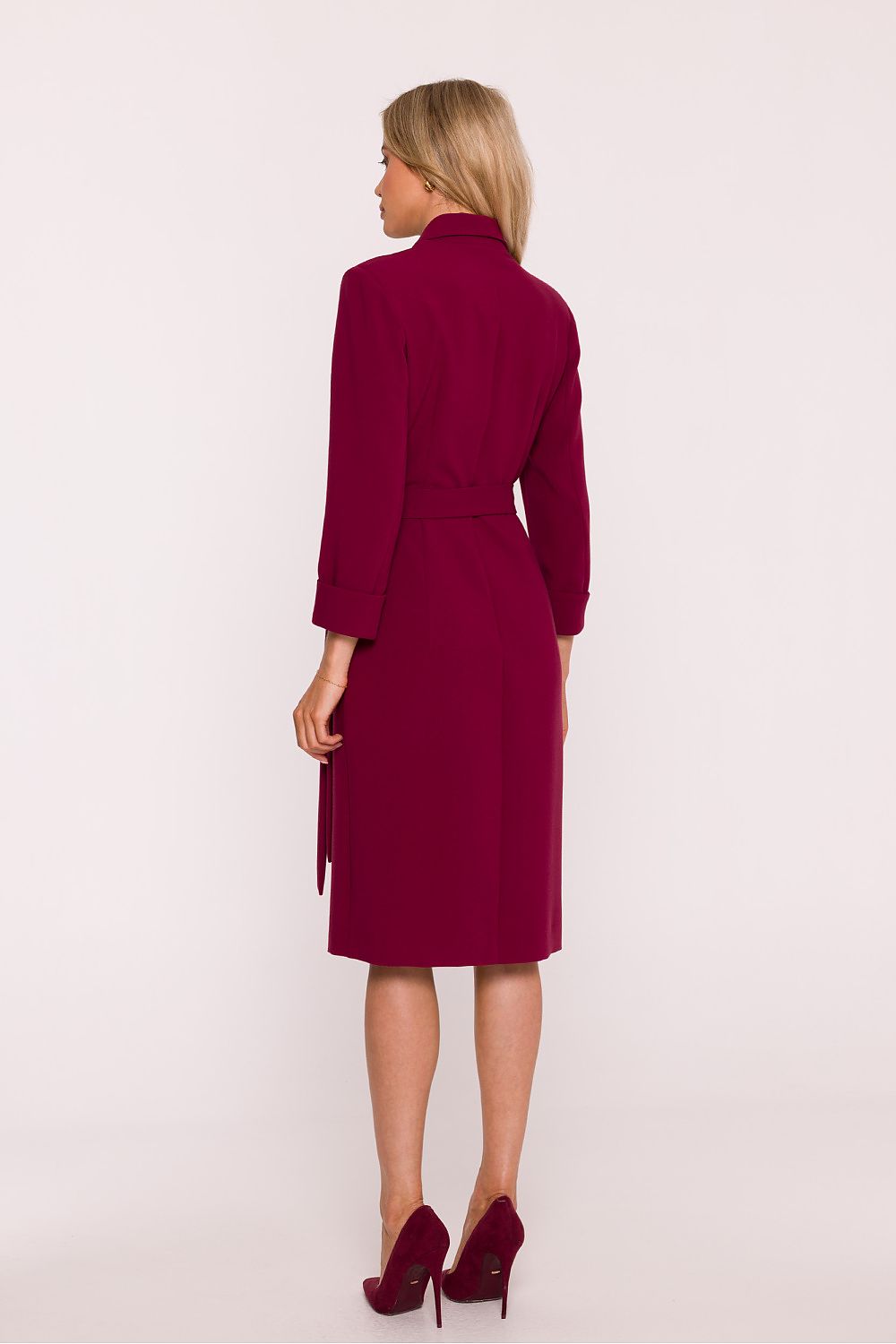 Oppdag vårt utvalg av stilfulle Blå Dagkjole Stylove til dame i ulike størrelser og kvalitetsmaterialer – perfekte til jobb; fritid og alle dager. Rask levering og gode priser hos MS Stylehaven. se mer!