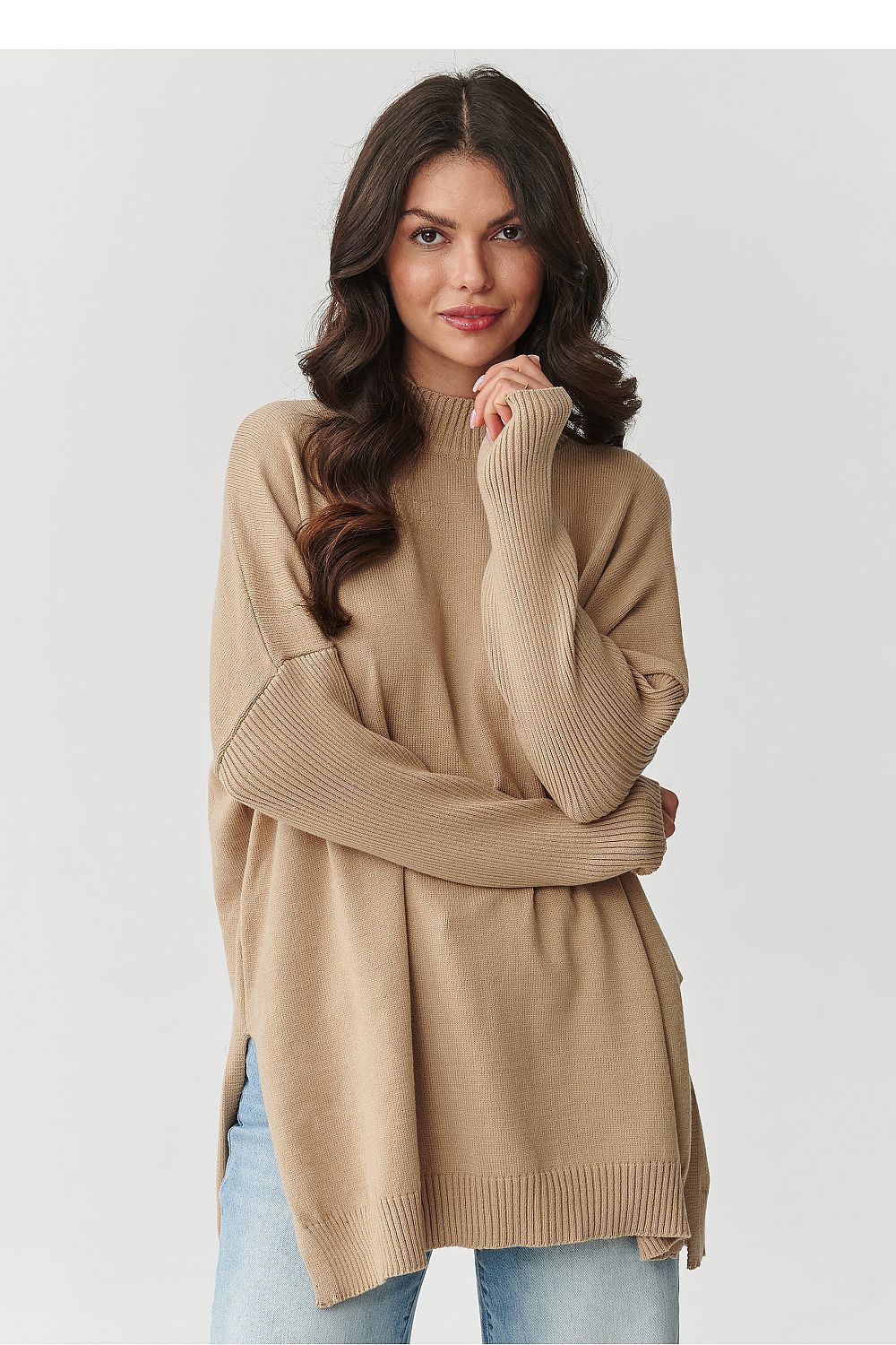 Oppdag vårt utvalg av stilfulle Beige Jumper Makadamia til dame i ulike størrelser og kvalitetsmaterialer – perfekte til jobb; fritid og alle dager. Rask levering og gode priser hos MS Stylehaven. se mer!