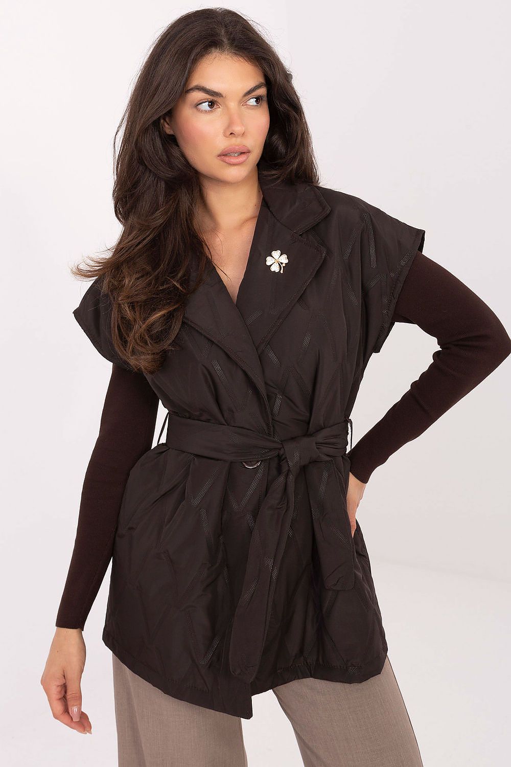 Oppdag vårt utvalg av stilfulle Brun Gilet Rue Paris til dame i ulike størrelser og kvalitetsmaterialer – perfekte til jobb; fritid og alle dager. Rask levering og gode priser hos MS Stylehaven. se mer!