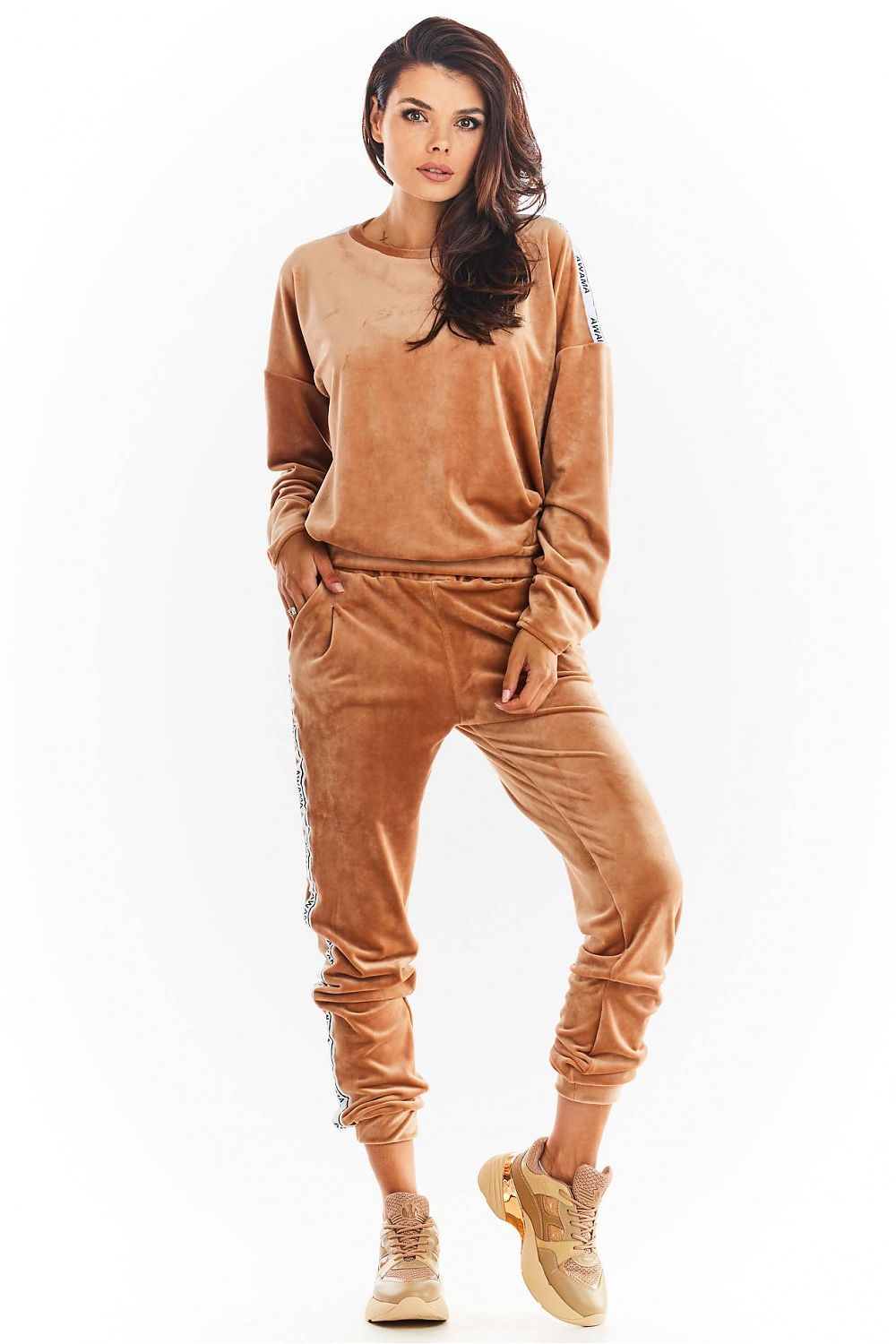 Oppdag vårt utvalg av stilfulle Beige Genser Awama til dame i ulike størrelser og kvalitetsmaterialer – perfekte til jobb; fritid og alle dager. Rask levering og gode priser hos MS Stylehaven. se mer!