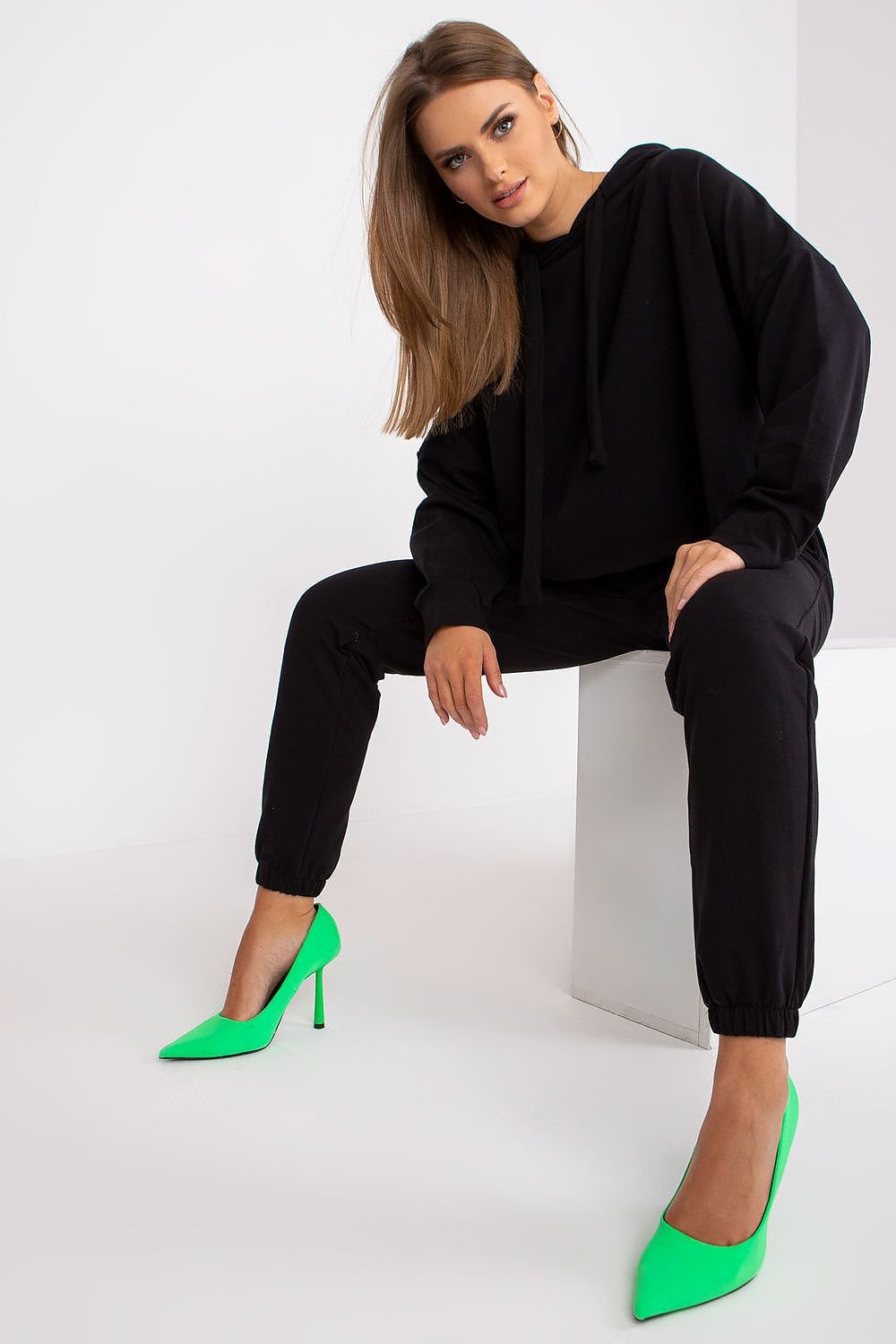 Sett - Relevance til dame fra MS StyleHaven, laget av Bomull, farge Svart, størrelse S/M, med 45720 ermer, perfekt til casual; dress