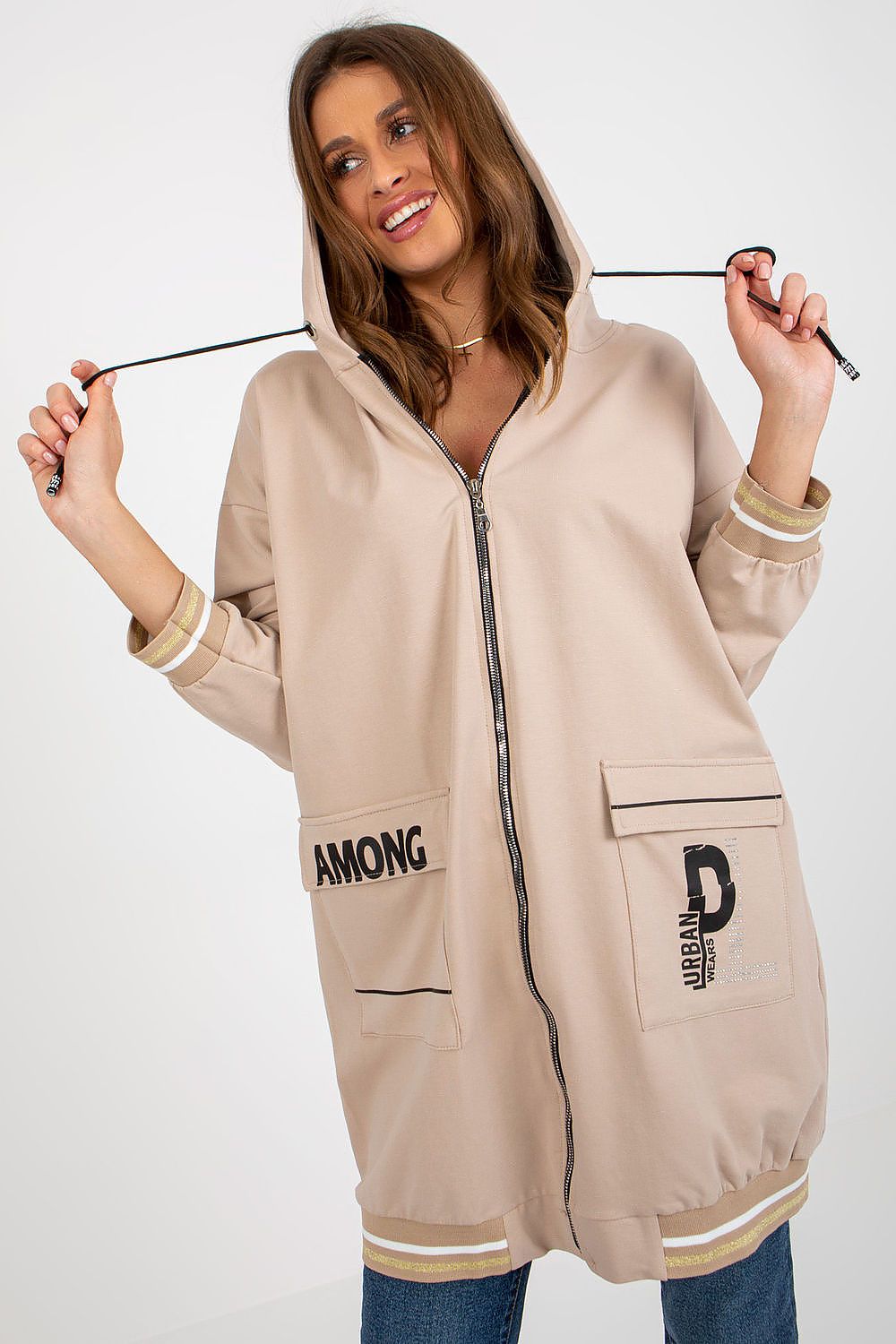 Oppdag vårt utvalg av stilfulle Beige Genser - Relevans til dame i ulike størrelser og kvalitetsmaterialer – perfekte til jobb; fritid og alle dager. Rask levering og gode priser hos MS Stylehaven. se mer!