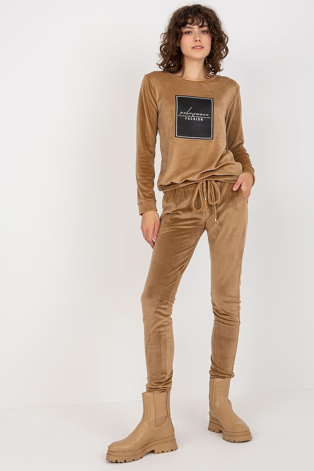 Sett - Relevance til dame fra MS StyleHaven, laget av Viskose; Elastan-1, farge Grå 2, størrelse S/M, med short ermer, perfekt til casual; dress