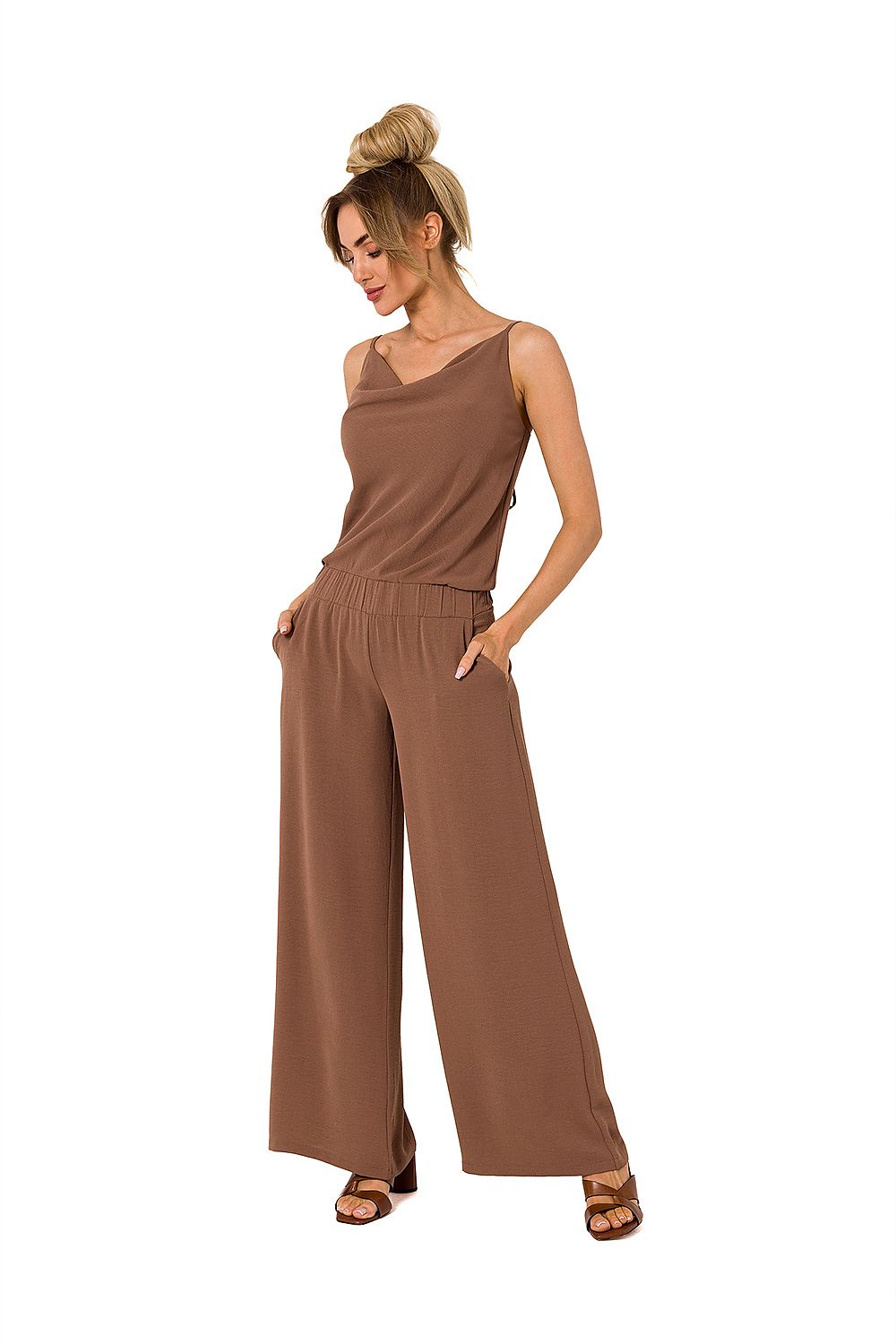 Jumpsuit - Moe til dame fra MS StyleHaven, laget av polyester, farge Brun, størrelse s, med sleeveless ermer, perfekt til dress