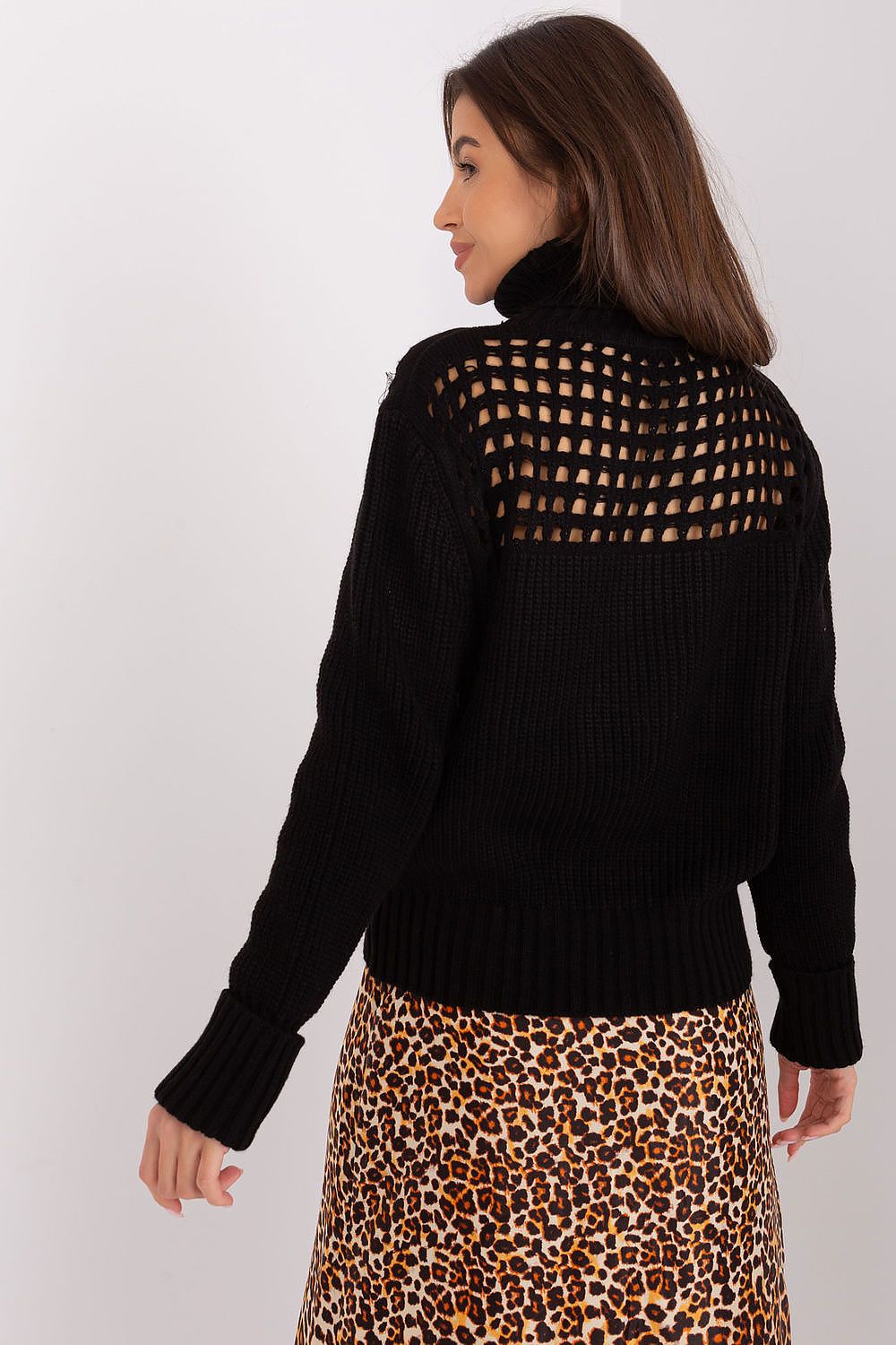 Oppdag vårt utvalg av stilfulle Brun Høyhalset hals fabrikkpris til dame i ulike størrelser og kvalitetsmaterialer - perfekte til jobb, fritid og alle dager. Rask levering og gode priser hos MS Stylehaven. se mer!