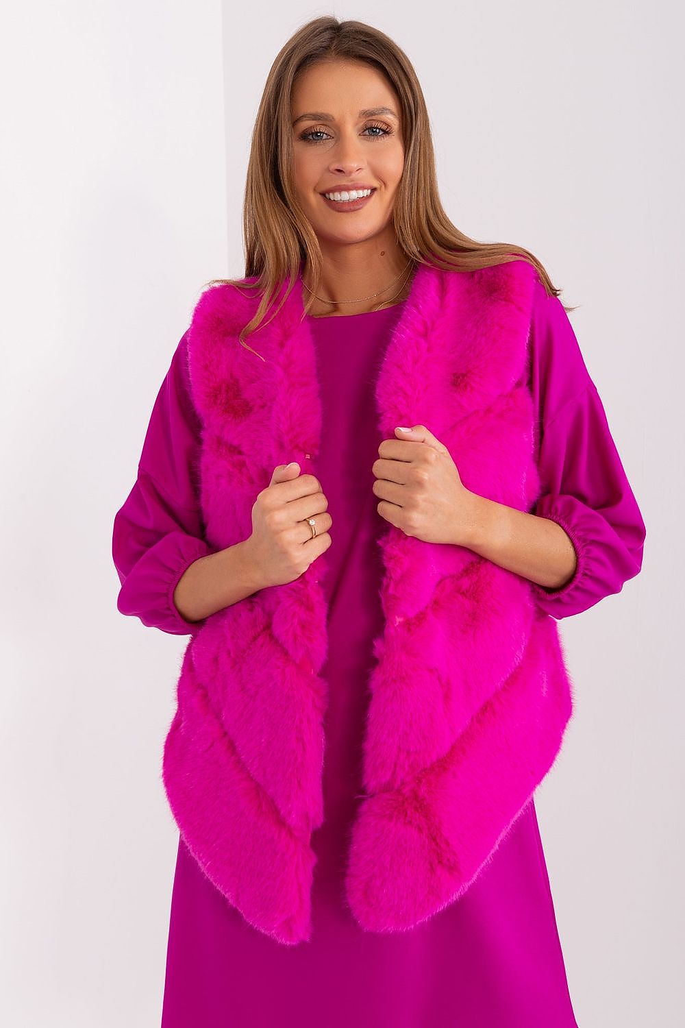 Oppdag vårt utvalg av stilfulle Gul Vest - AT til dame i ulike størrelser og kvalitetsmaterialer – perfekte til jobb; fritid og alle dager. Rask levering og gode priser hos MS Stylehaven. se mer!