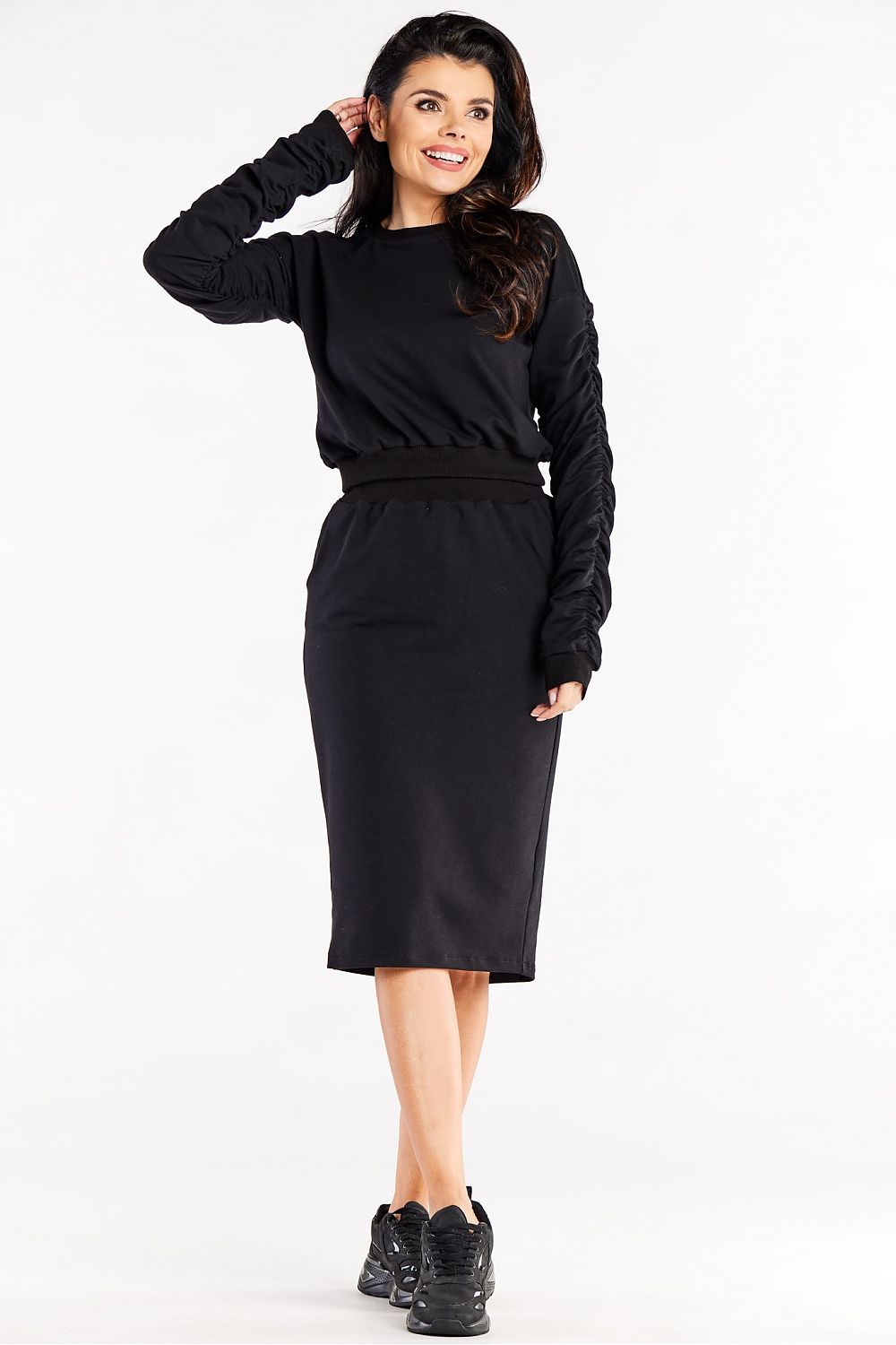 Oppdag vårt utvalg av stilfulle Svart Genser Infinite You til dame i ulike størrelser og kvalitetsmaterialer – perfekte til jobb, fritid og alle dager. Rask levering og gode priser hos MS Stylehaven. se mer!