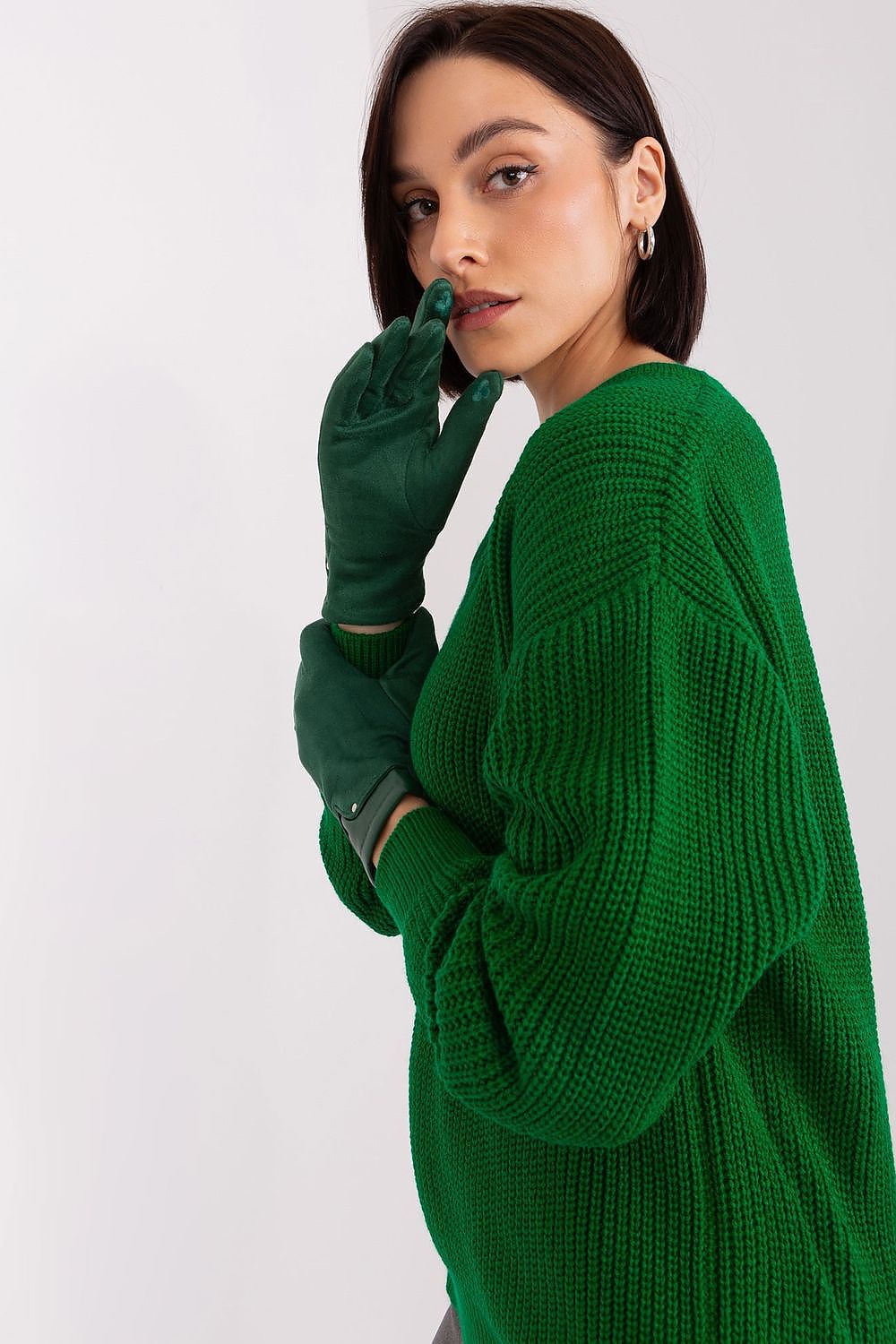 Oppdag vårt utvalg av stilfulle Beige Hansker AT til dame i ulike størrelser og kvalitetsmaterialer – perfekte til jobb, fritid og alle dager. Rask levering og gode priser hos MS Stylehaven. se mer!