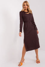 Elegant Lakerta Ribbed Midi-kjole til dame fra MS StyleHaven, laget av Bomull; polyester; Elastan, farge Brun, størrelse L/XL, med long ermer, perfekt til casual; dress