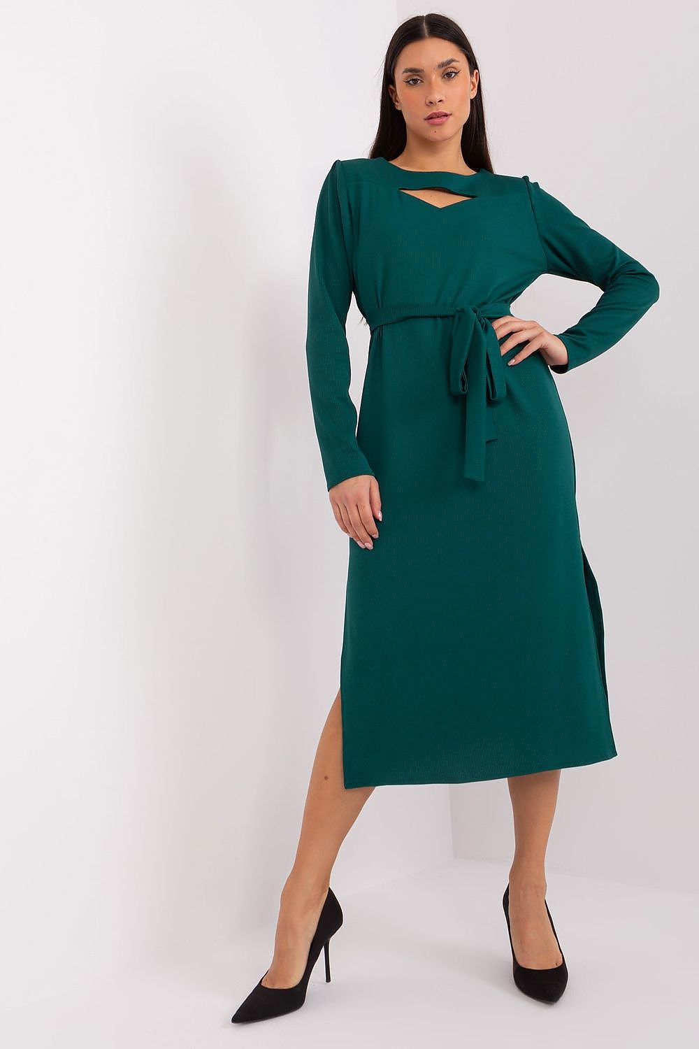 Elegant Lakerta Ribbed Midi-kjole til dame fra MS StyleHaven, laget av Bomull; polyester; Elastan, farge Svart, størrelse S/M, med long ermer, perfekt til casual; dress