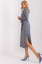 Elegant Lakerta Ribbed Midi-kjole til dame fra MS StyleHaven, laget av Bomull; polyester; Elastan, farge Fiolett, størrelse L/XL, med long ermer, perfekt til casual; dress