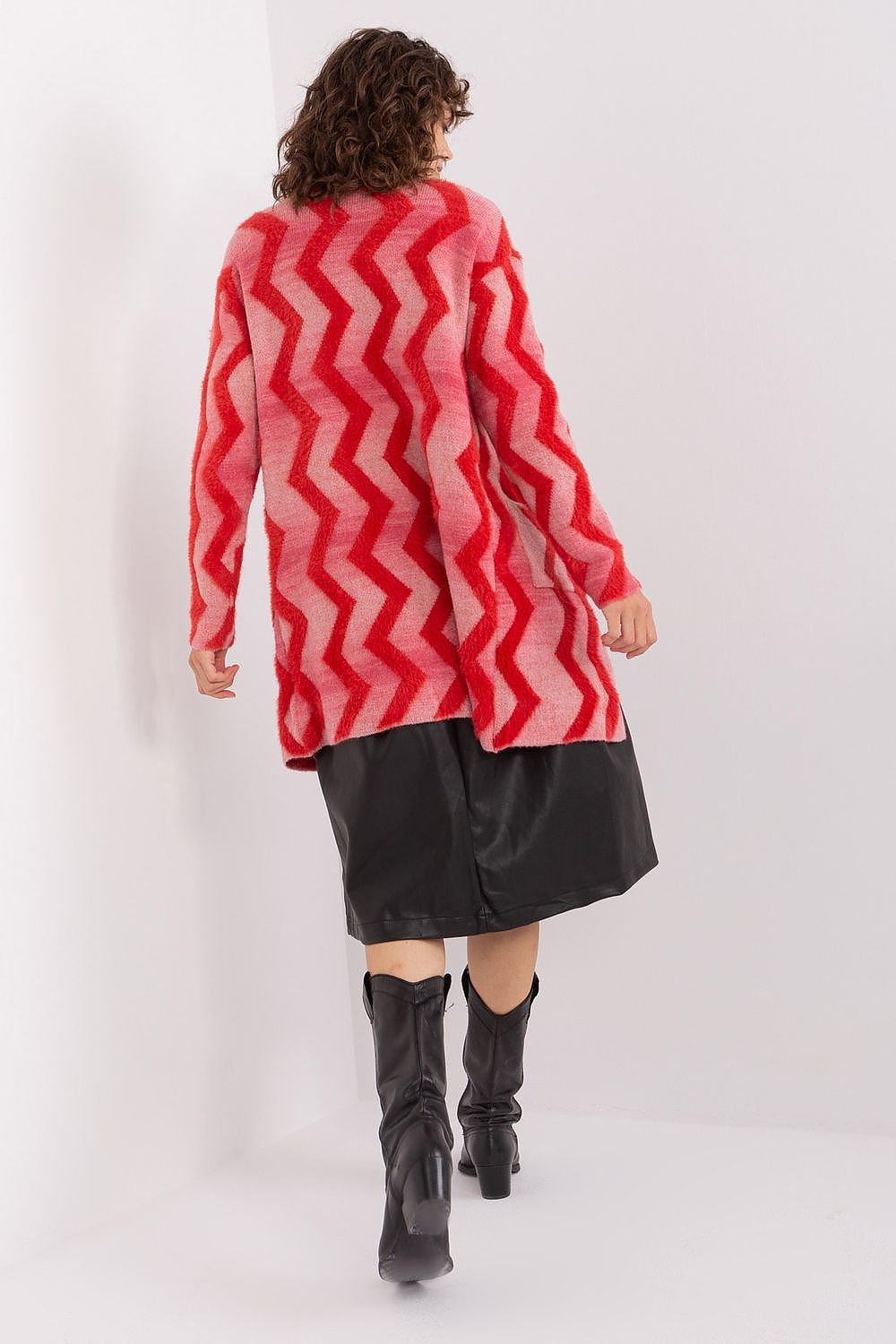 Oppdag vårt utvalg av stilfulle  Cardigan – AT til dame i ulike størrelser og kvalitetsmaterialer – perfekte til jobb; fritid og alle dager. Rask levering og gode priser hos MS Stylehaven. se mer!