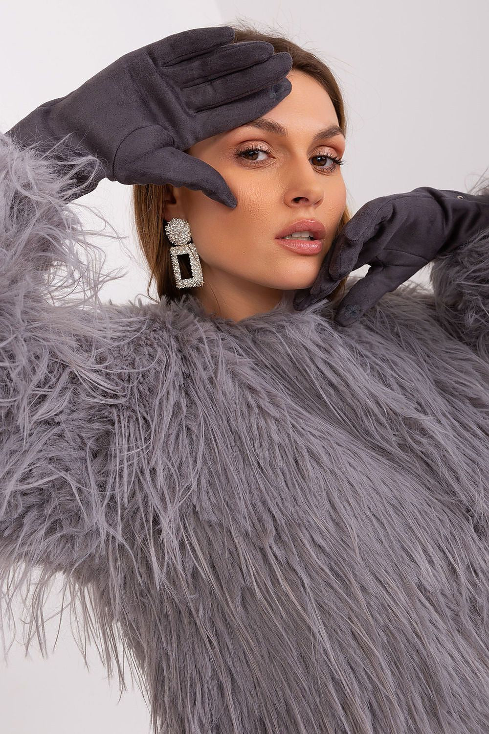 Oppdag vårt utvalg av stilfulle  Hansker AT til dame i ulike størrelser og kvalitetsmaterialer – perfekte til jobb, fritid og alle dager. Rask levering og gode priser hos MS Stylehaven. se mer!