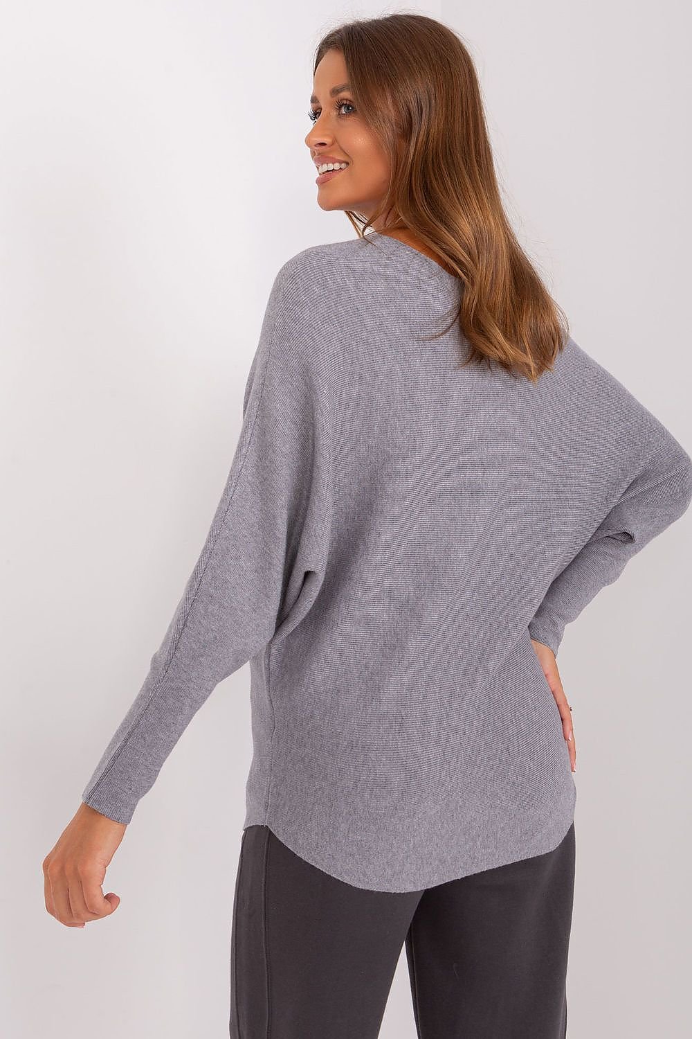 Grå Batwing-genser til dame fra MS StyleHaven, størrelse 2XL/3XL, med long, bukselengde long, kjolelengde short; knee; mini; midi, kjolestil sweater; other