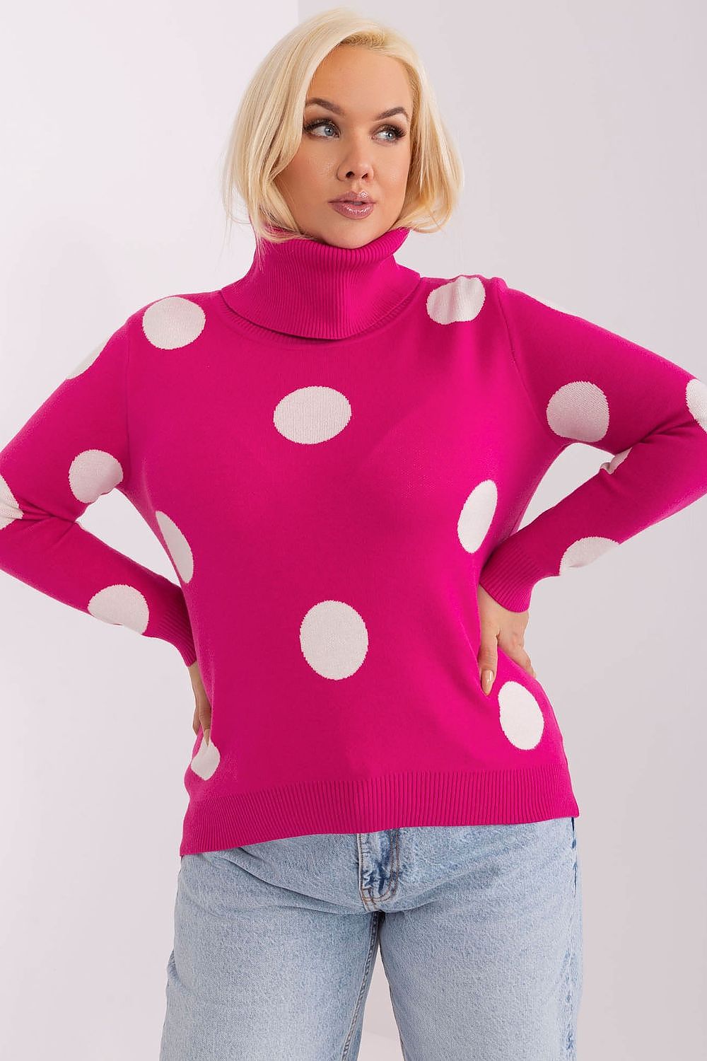 Høyhalset damegenser med prikker plus size FP til dame fra MS StyleHaven, størrelse 2XL/3XL, med long, bukselengde long, kjolelengde mini, kjolestil wrap; a-line