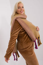 Oppdag vårt utvalg av stilfulle Oransje Sjal - AT til dame i ulike størrelser og kvalitetsmaterialer – perfekte til jobb; fritid og alle dager. Rask levering og gode priser hos MS Stylehaven. se mer!