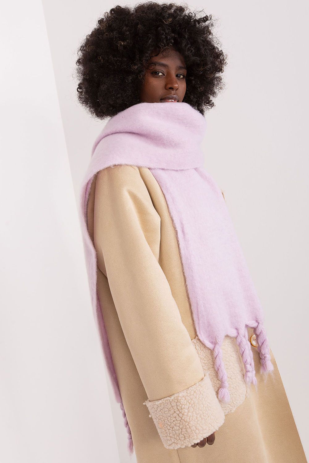 Oppdag vårt utvalg av stilfulle  Sjal - AT til dame i ulike størrelser og kvalitetsmaterialer – perfekte til jobb; fritid og alle dager. Rask levering og gode priser hos MS Stylehaven. se mer!