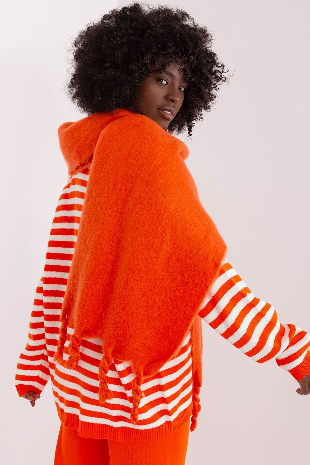 Oppdag vårt utvalg av stilfulle  Sjal - AT til dame i ulike størrelser og kvalitetsmaterialer – perfekte til jobb; fritid og alle dager. Rask levering og gode priser hos MS Stylehaven. se mer!