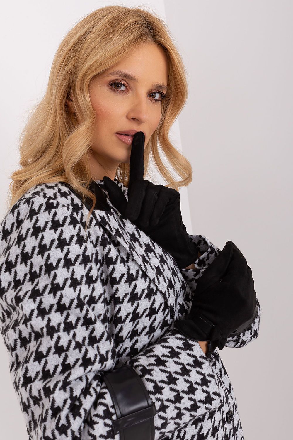 Oppdag vårt utvalg av stilfulle Grønn Hansker - AT til dame i ulike størrelser og kvalitetsmaterialer – perfekte til jobb; fritid og alle dager. Rask levering og gode priser hos MS Stylehaven. se mer!