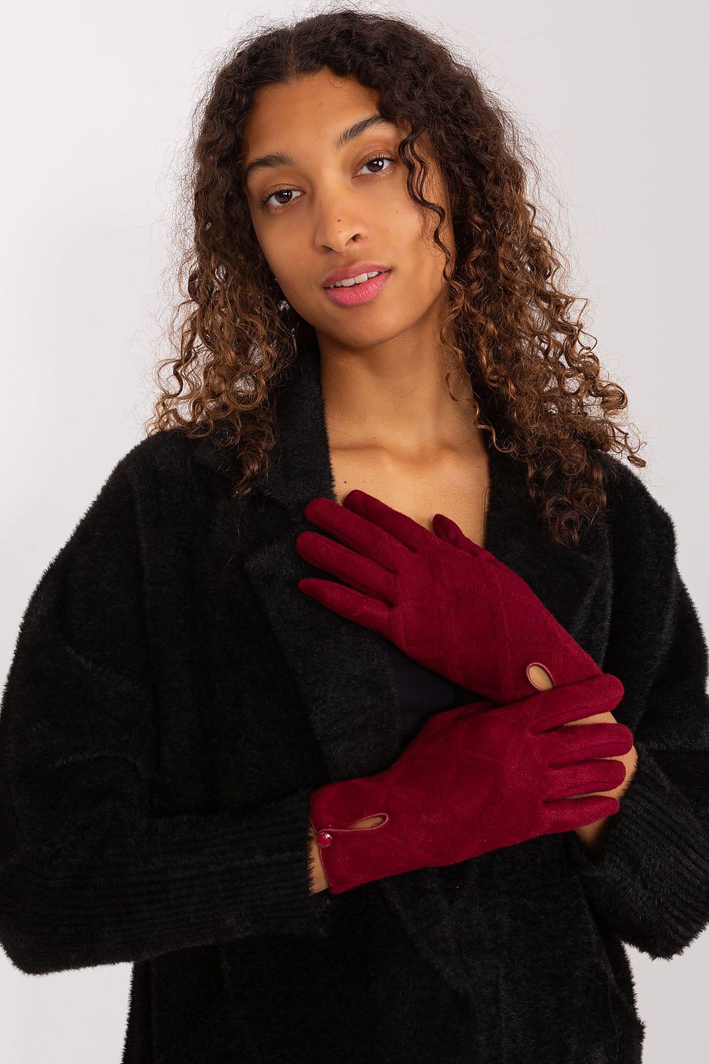 Oppdag vårt utvalg av stilfulle  Hansker - AT til dame i ulike størrelser og kvalitetsmaterialer – perfekte til jobb; fritid og alle dager. Rask levering og gode priser hos MS Stylehaven. se mer!