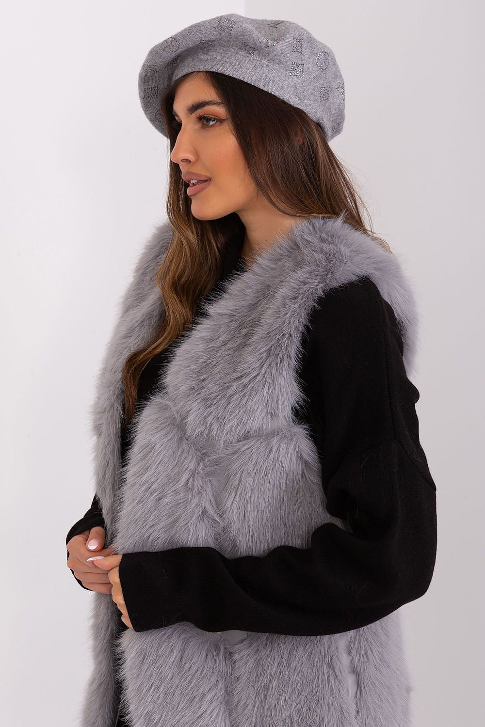 Oppdag vårt utvalg av stilfulle  Beret- AT til dame i ulike størrelser og kvalitetsmaterialer – perfekte til jobb; fritid og alle dager. Rask levering og gode priser hos MS Stylehaven. se mer!