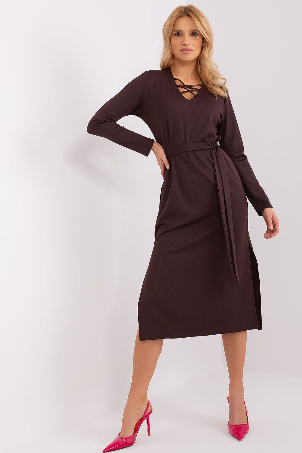 Vår Hverdagsdress – Lakerta til dame fra MS StyleHaven, laget av Bomull; polyester; Elastan-1, farge Brun, størrelse S/M, med long ermer, knee-1; midi lengde, kjolestil pencil; other; shirt; flared; a-line; sheath, perfekt til casual; dress