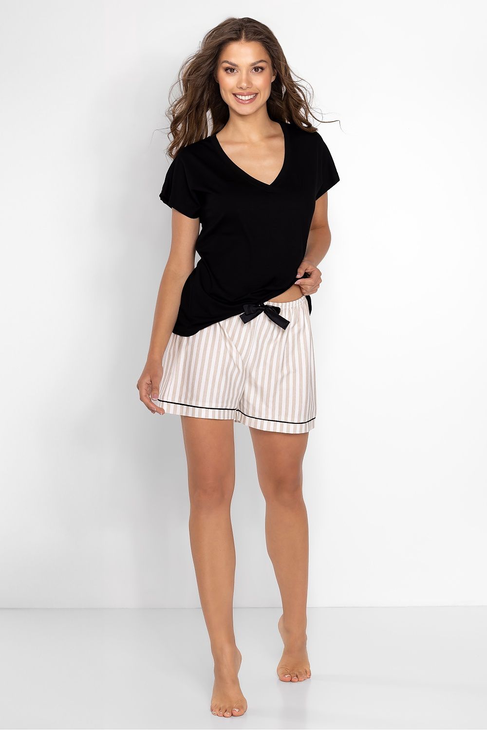 Pyjamas Momenti Per Me til dame fra MS StyleHaven, laget av Viskose; Elastan-1; Bomull, farge Svart, størrelse s, med sleeveless ermer, perfekt til casual; dress