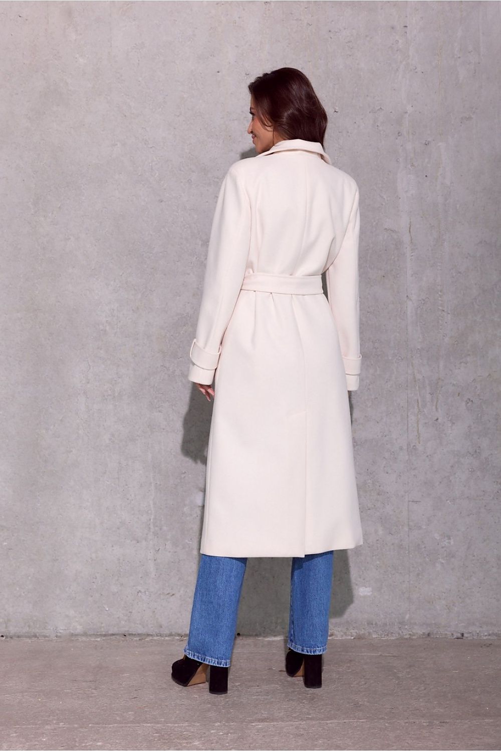 Oppdag vårt utvalg av stilfulle Beige 2 Frakk Roco Fashion til dame i ulike størrelser og kvalitetsmaterialer – perfekte til jobb, fritid og alle dager. Rask levering og gode priser hos MS Stylehaven. se mer!