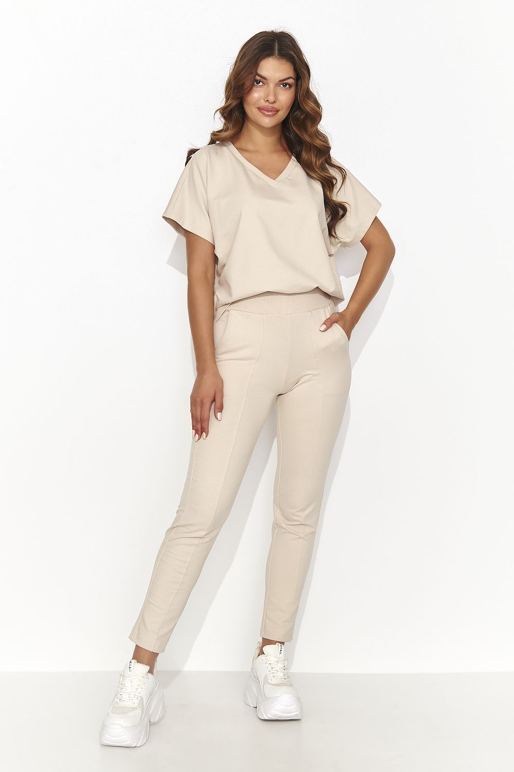 Sett Numinou til dame fra MS StyleHaven, laget av Bomull, farge beige, størrelse 36, med short ermer, perfekt til casual; dress