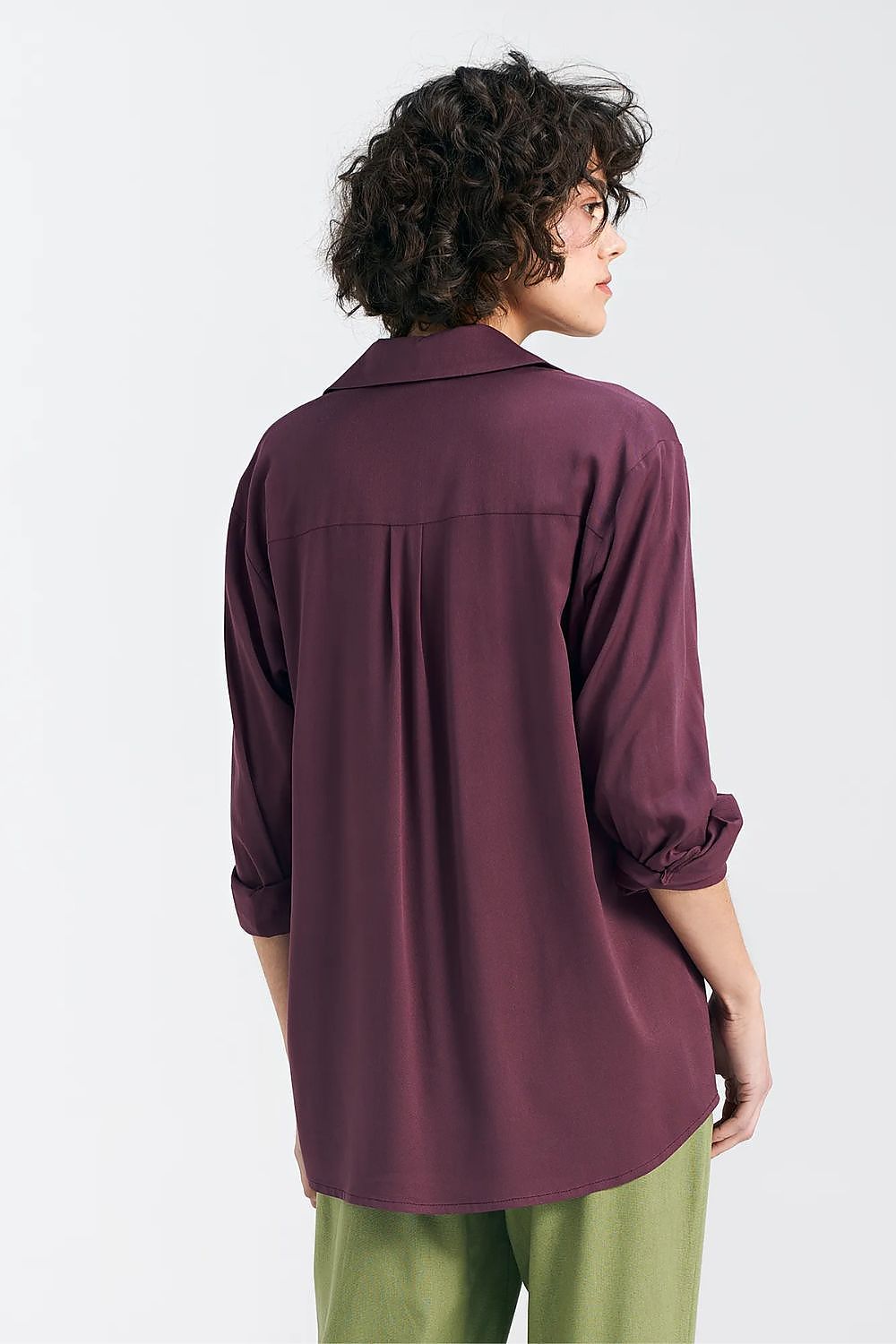 Langermet skjorte Nife til dame fra MS StyleHaven, laget av Viskose, farge Fiolett 2, størrelse 38, med strapless ermer, perfekt til casual; dress