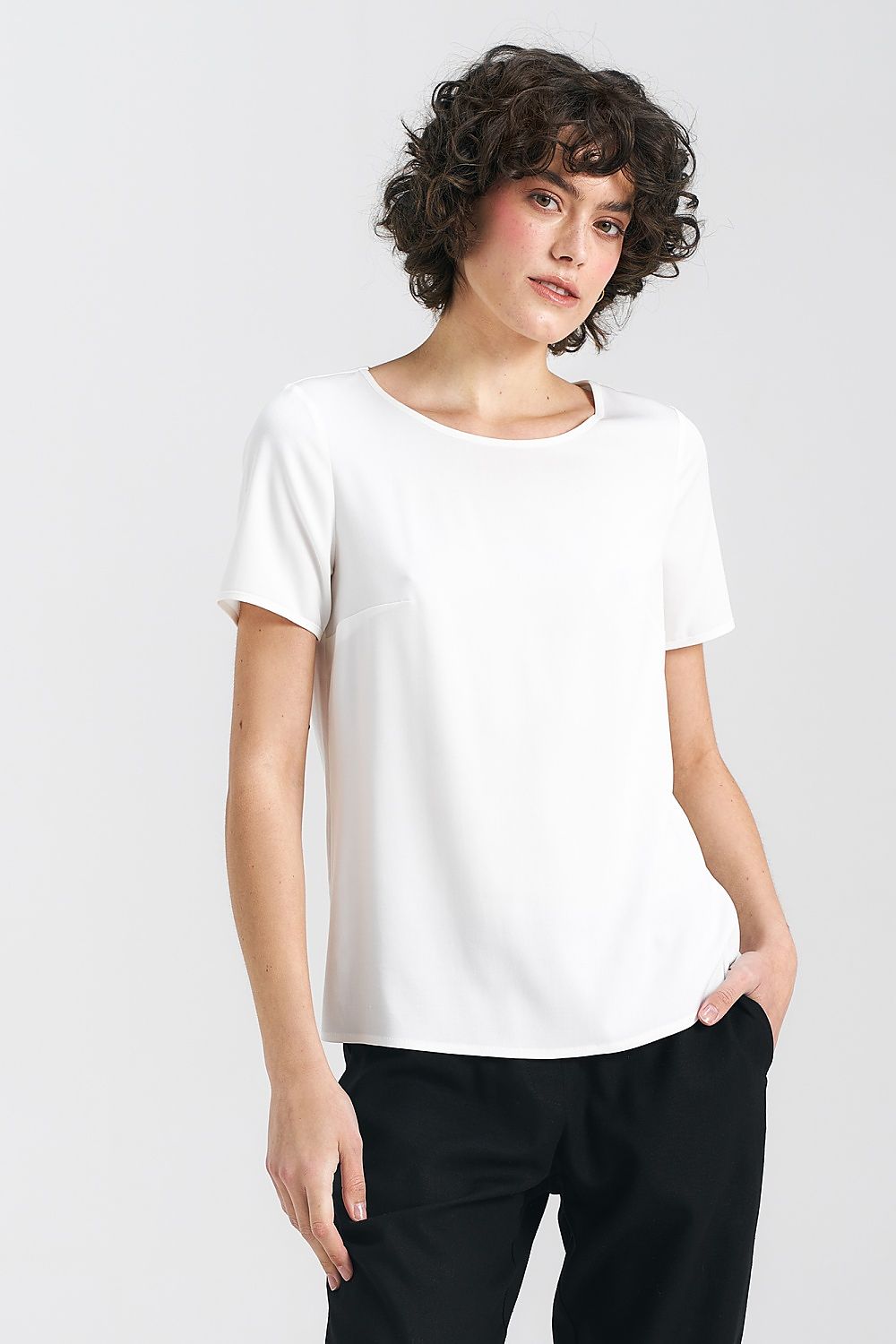 Bluse Nife til dame fra MS StyleHaven, laget av Viskose, farge Fiolett 2, størrelse 40, med short ermer, perfekt til casual; dress