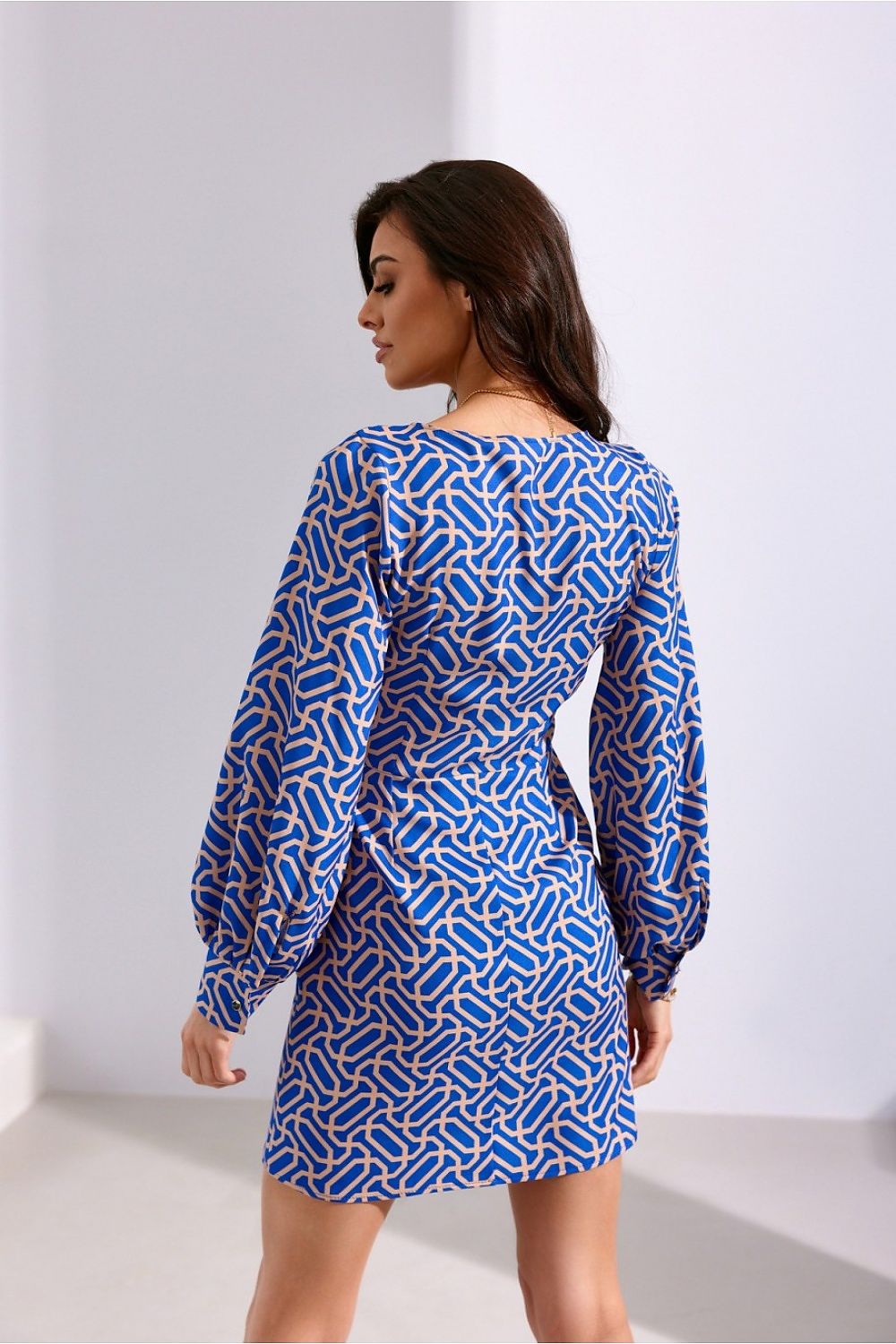Diva Allure – cocktailkjole i minilengde fra Roco Fashion fra MS StyleHaven, størrelse 34, med long, bukselengde long, kjolelengde mini, kjolestil flared; sheath