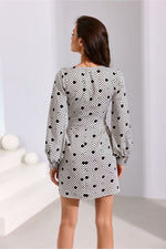 Diva Allure – cocktailkjole i minilengde fra Roco Fashion fra MS StyleHaven, størrelse 34, med long, bukselengde long, kjolelengde mini, kjolestil flared; sheath