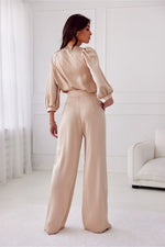 Elsa Satin Wide-Leg Pants by Roco Fashion fra MS StyleHaven, størrelse 42, med short, bukselengde long, kjolelengde mini, kjolestil wrap; a-line