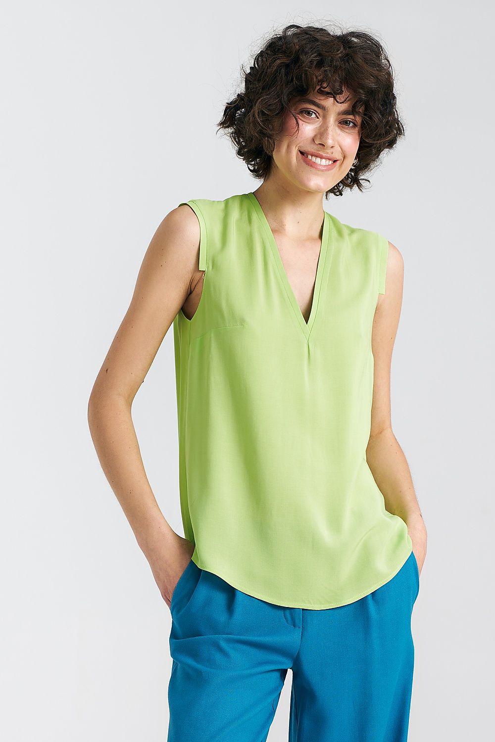 Bluse Nife til dame fra MS StyleHaven, laget av Viskose, farge Grønn, størrelse 36, med short; 3-4; sleeveless ermer, perfekt til casual; dress