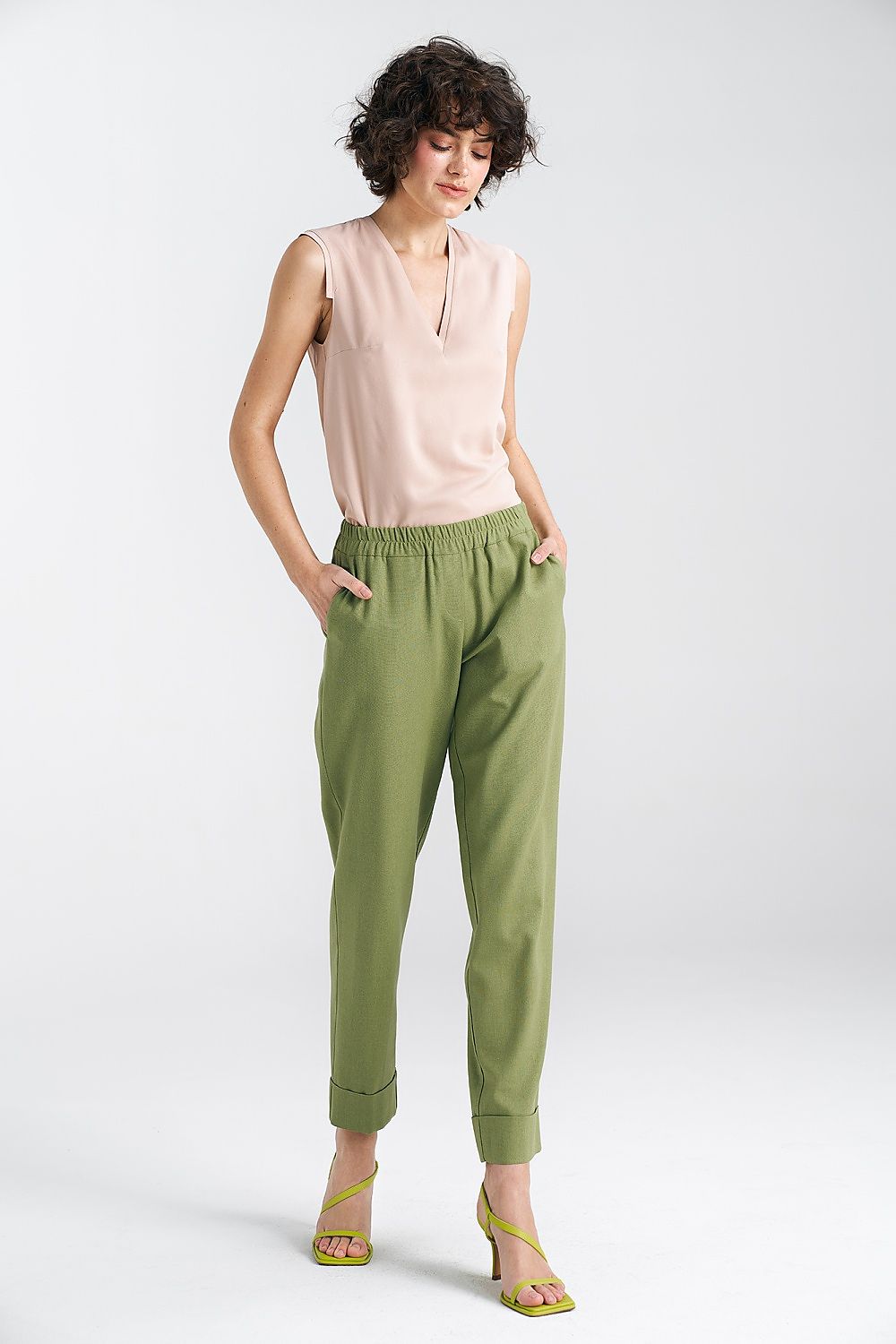 Bluse Nife til dame fra MS StyleHaven, laget av Viskose, farge beige, størrelse 36, med short; 3-4; sleeveless ermer, perfekt til casual; dress