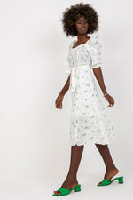 Summer Daydress by Lakerta – luftig og feminin sommerkjole til dame fra MS StyleHaven, laget av Bomull, farge Grønn, størrelse 36, med short; 3-4 ermer, perfekt til casual; dress