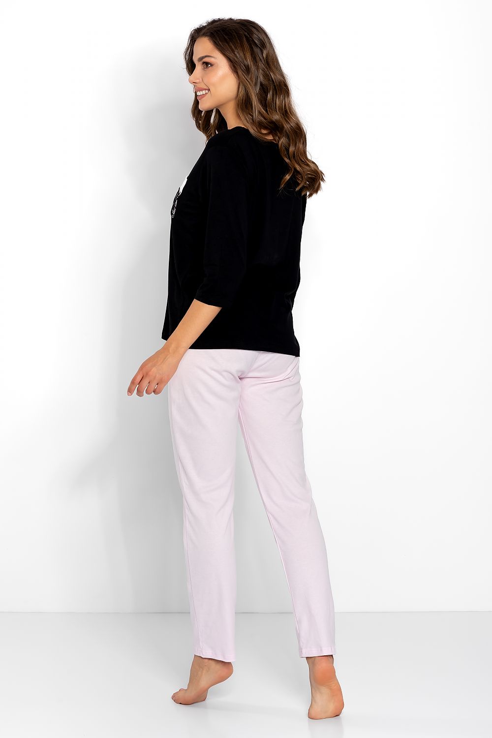 Pyjamas Momenti Per Me til dame fra MS StyleHaven, laget av Bomull, farge Svart, størrelse M, med long ermer, perfekt til casual; dress