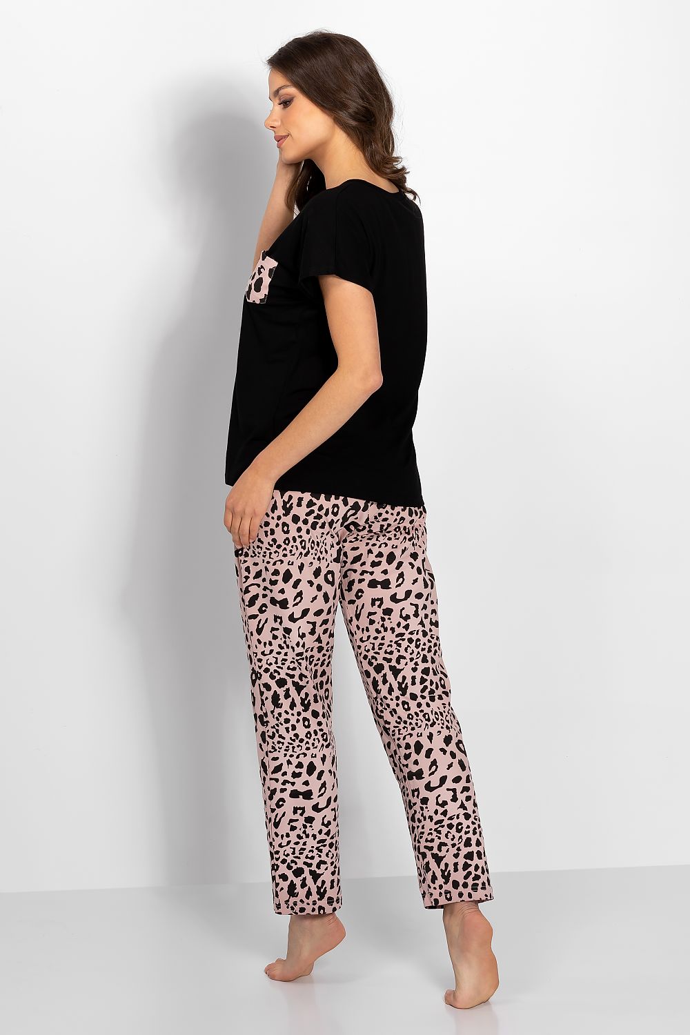 Pyjamas Momenti Per Me til dame fra MS StyleHaven, laget av Viskose; Bomull; Elastan-1, farge Svart, størrelse M, med sleeveless ermer, perfekt til casual; dress