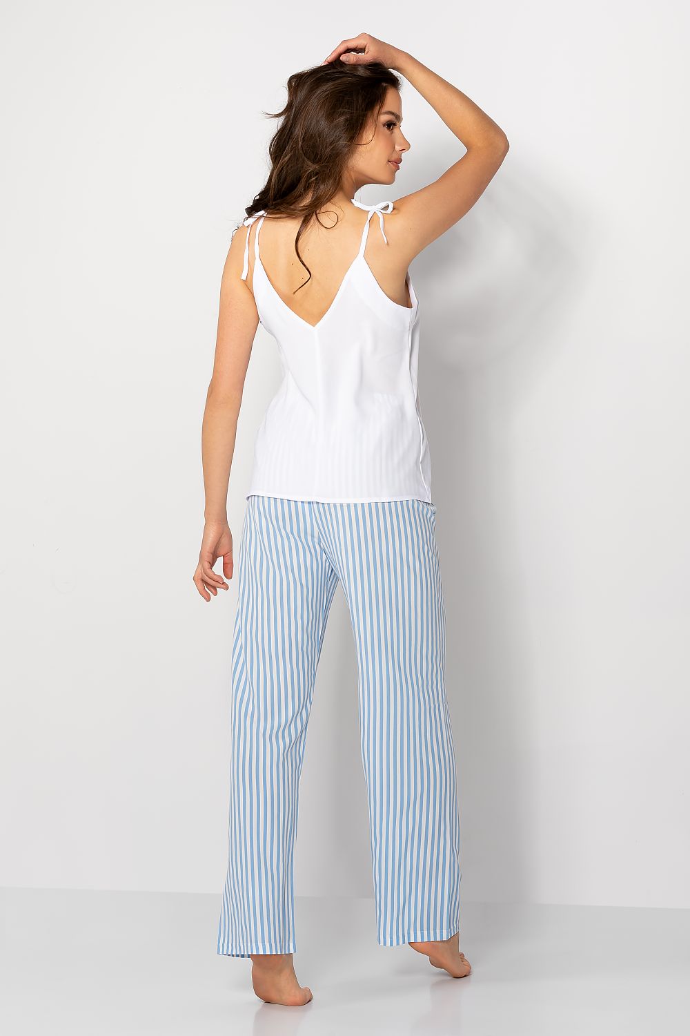 Pyjamas Momenti Per Me til dame fra MS StyleHaven, laget av polyester, farge Blå, størrelse M, med sleeveless ermer, perfekt til casual; dress
