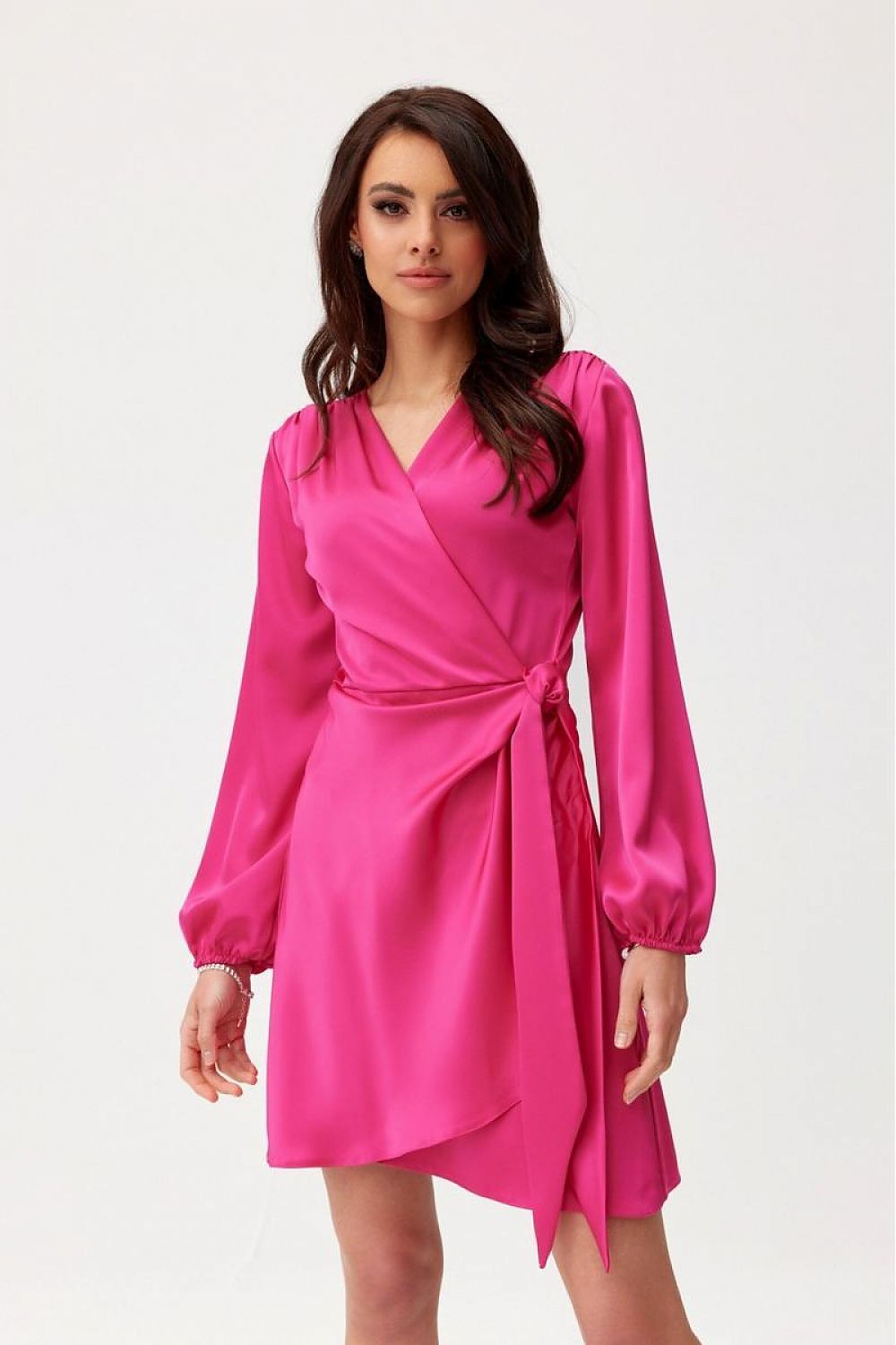 Catlin – sateng Minikjole av Roco Fashion fra MS StyleHaven, størrelse 34, med long, bukselengde long, kjolelengde mini, kjolestil wrap; a-line