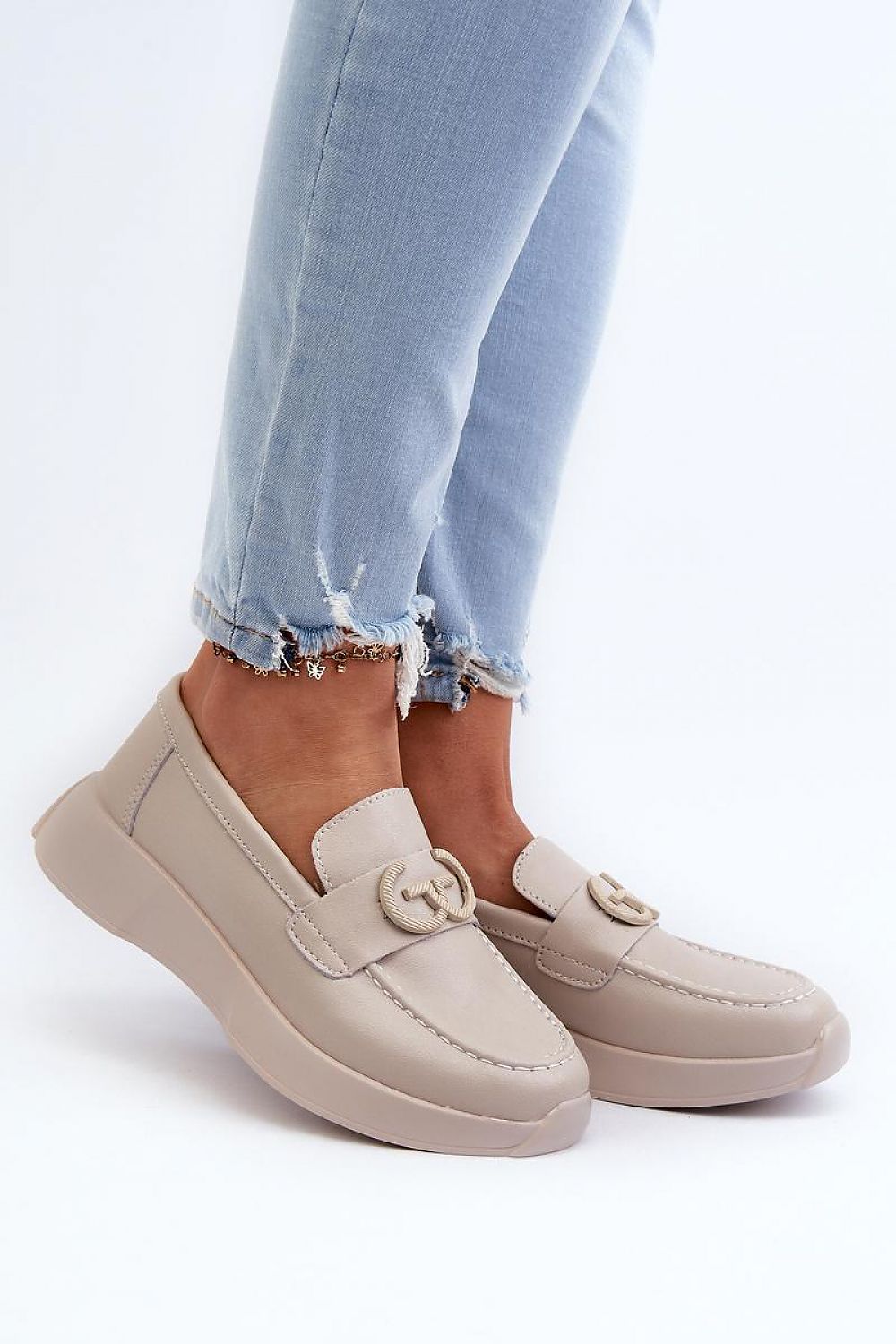 Mocassin Step in Style til dame fra MS StyleHaven, laget av polyester, med detaljer i leather, farge beige, størrelse 36, med 45720 ermer, hælhøyde low, skostørrelse 36; 37; 38; 39; 40; 41, perfekt til casual; dress
